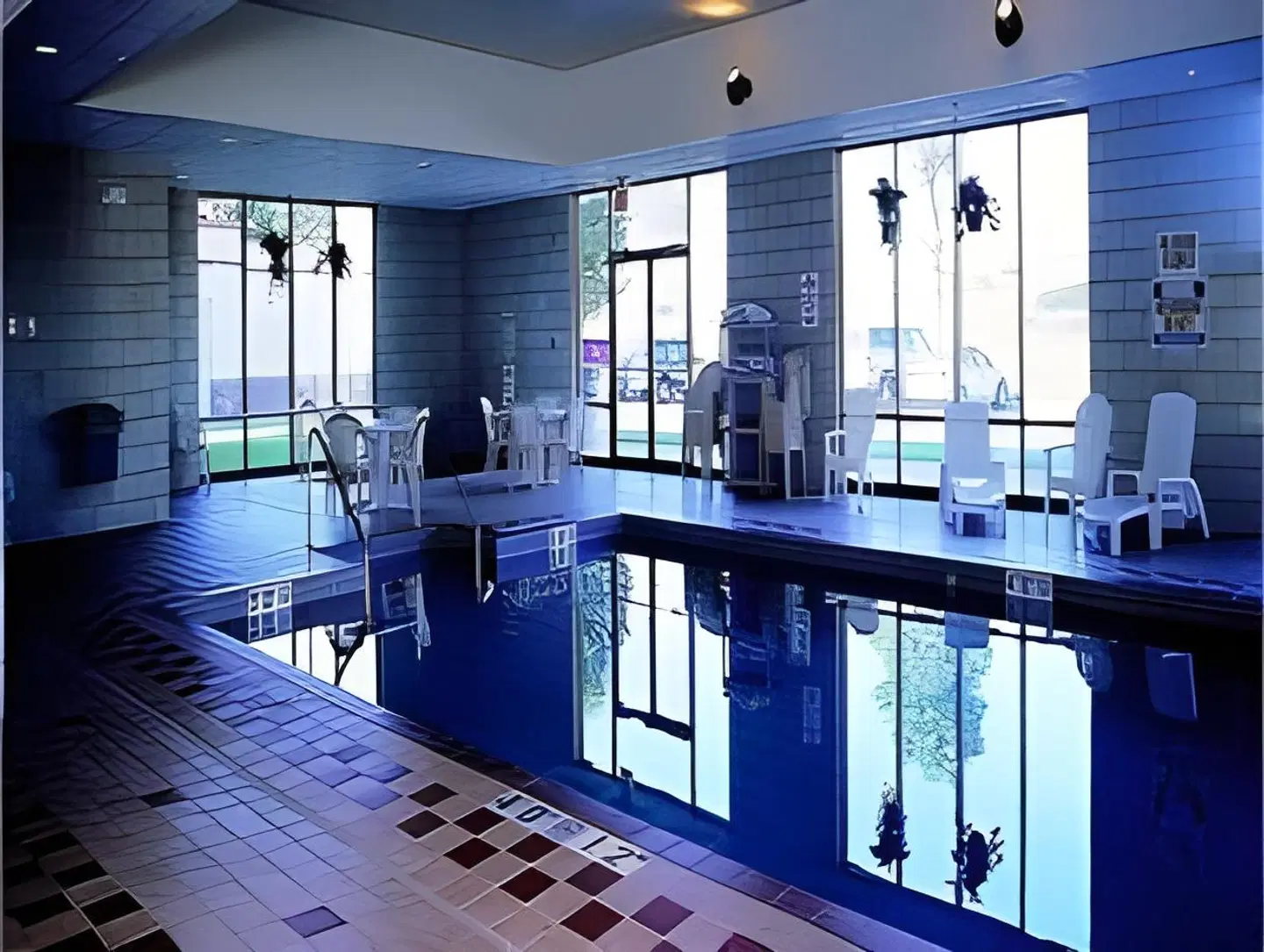 Holiday Inn Express Janesville-I-90 & Us Hwy 14 by IHG Hallenbad