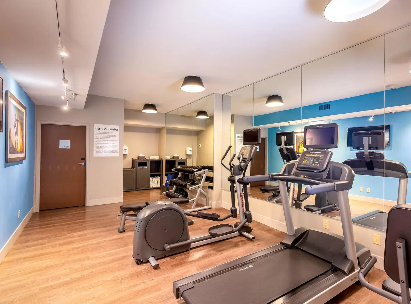 Holiday Inn Express Orange Beach - On The Beach SPORTS_AND_LEISURE