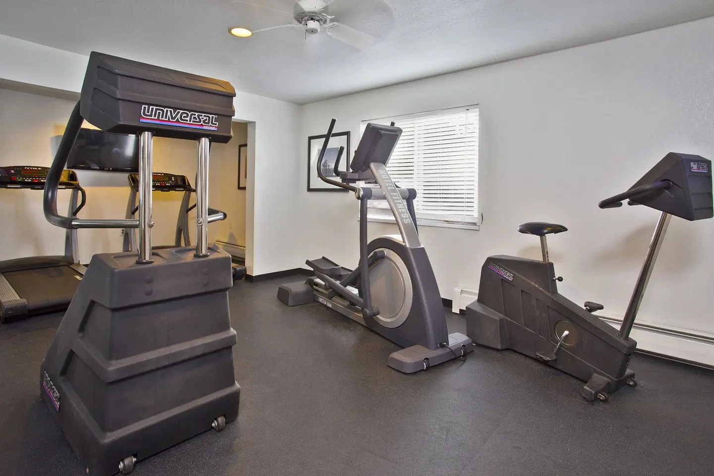 Holiday Inn Express Mackinaw City SPORTS_AND_LEISURE