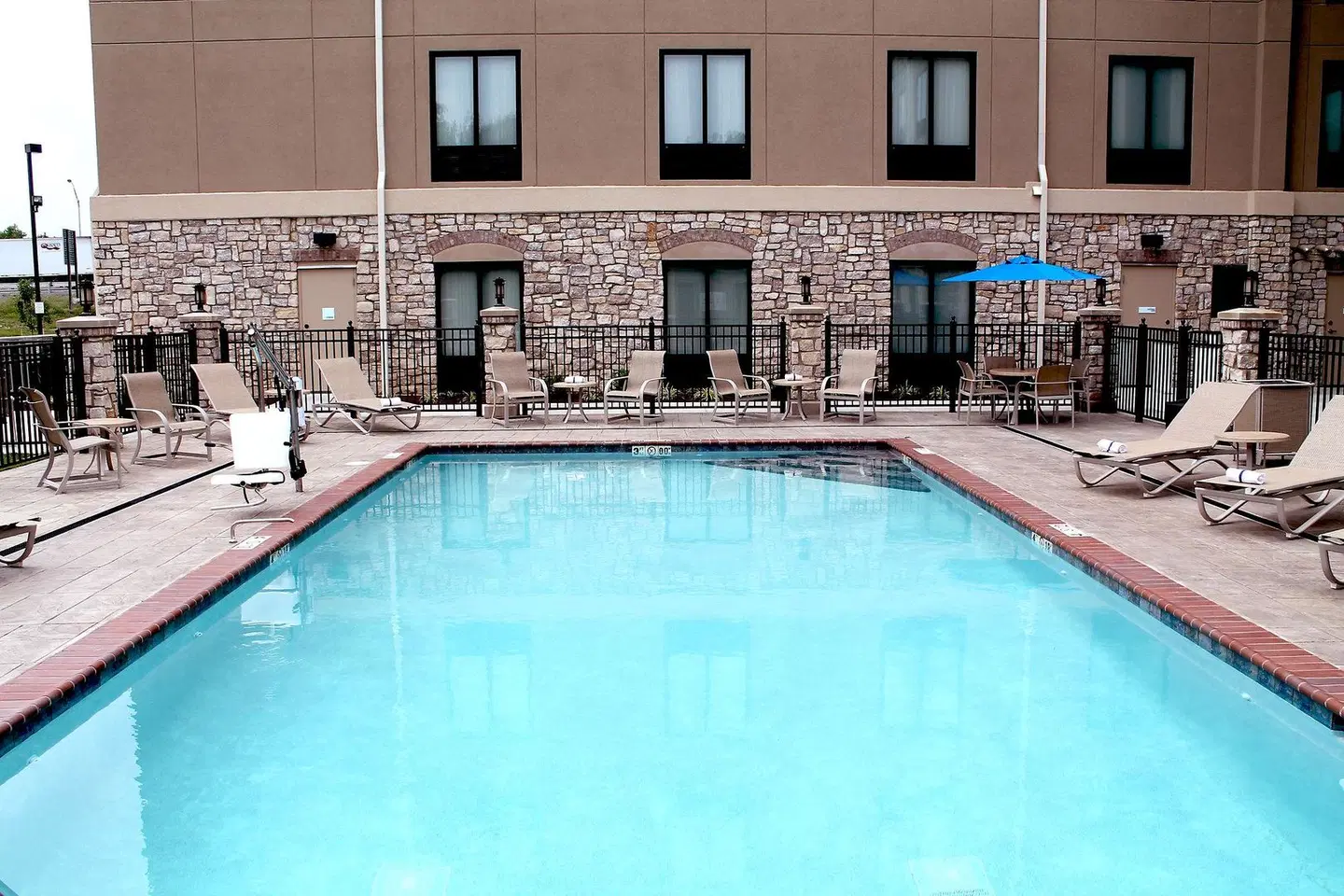 Holiday Inn Express & Suites Paducah West by IHG OUTDOOR_POOL