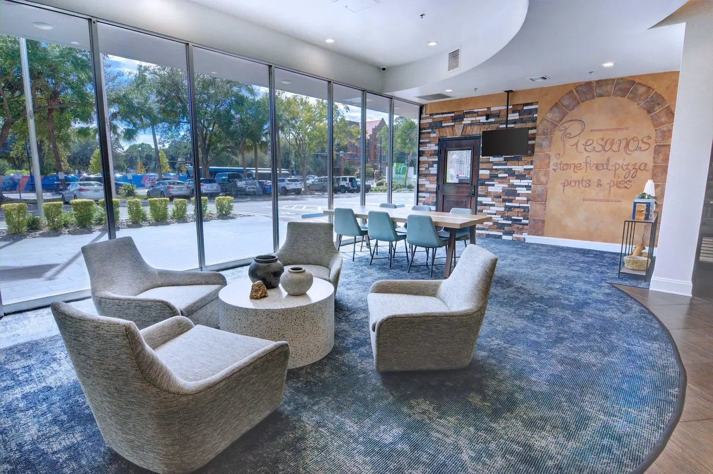 Holiday Inn Gainesville-University Ctr by IHG LOUNGE_LOBBY