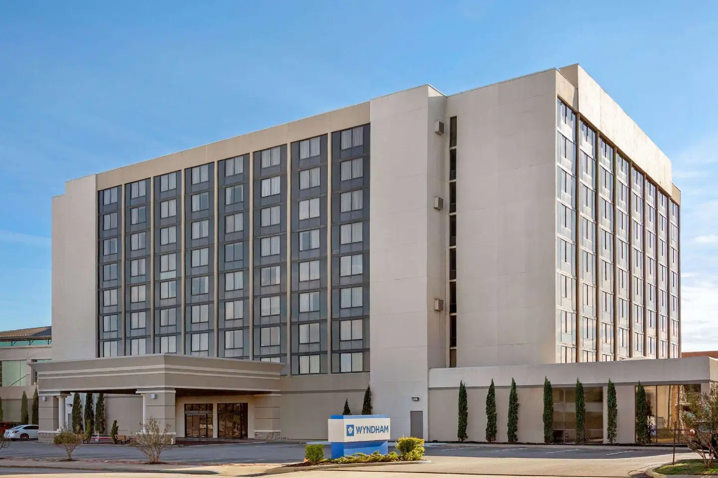 DoubleTree by Hilton Fort Smith City Center EXTERIOR