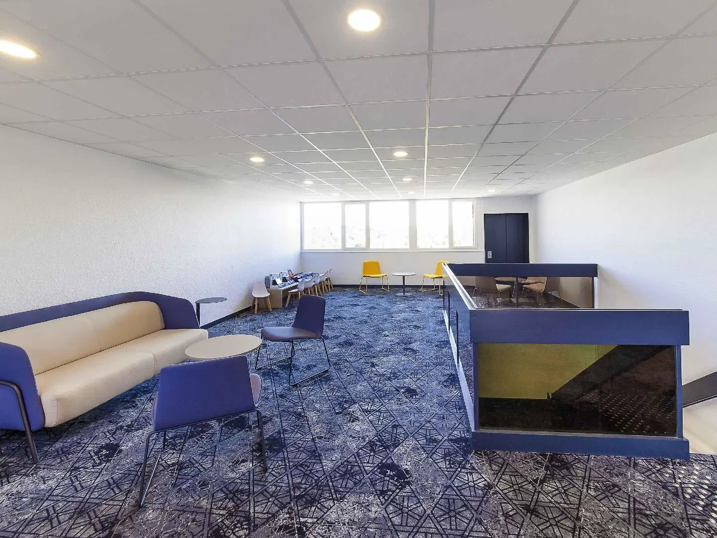 ibis Styles Poitiers Nord Hallenbad