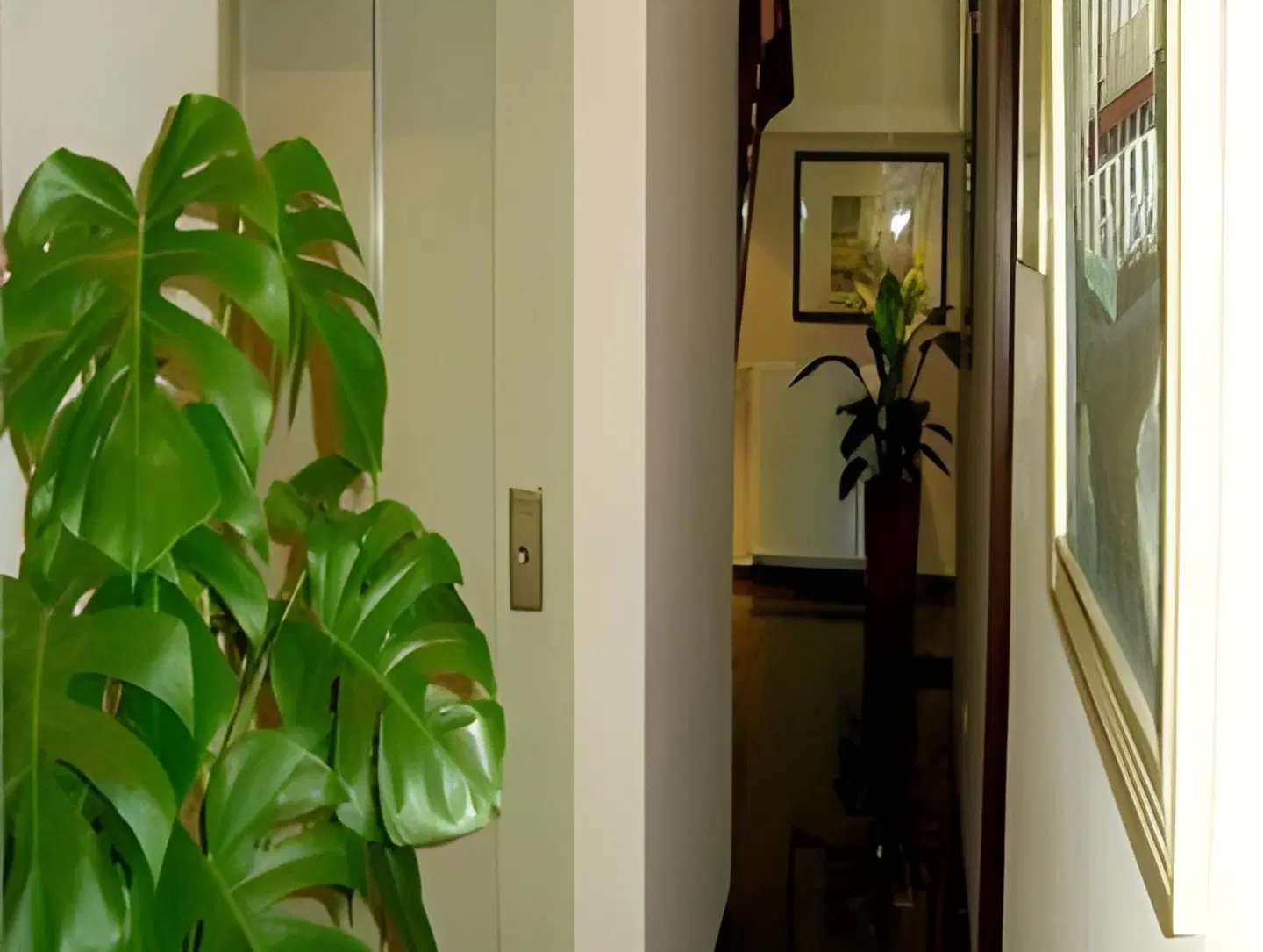 Hulsman ROOM_EXAMPLE