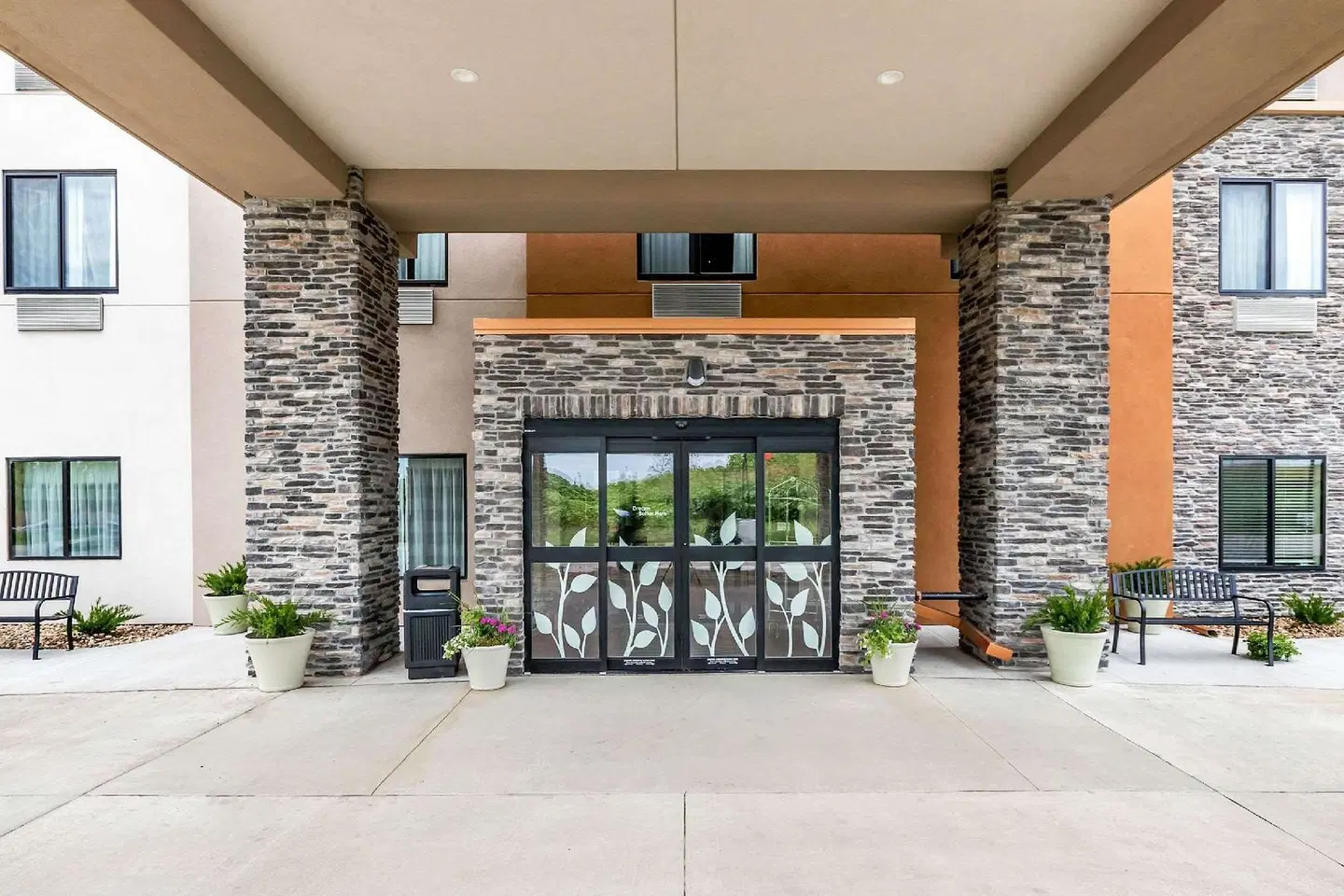 Sleep Inn & Suites West Des Moines near Jordan Creek LOUNGE_LOBBY