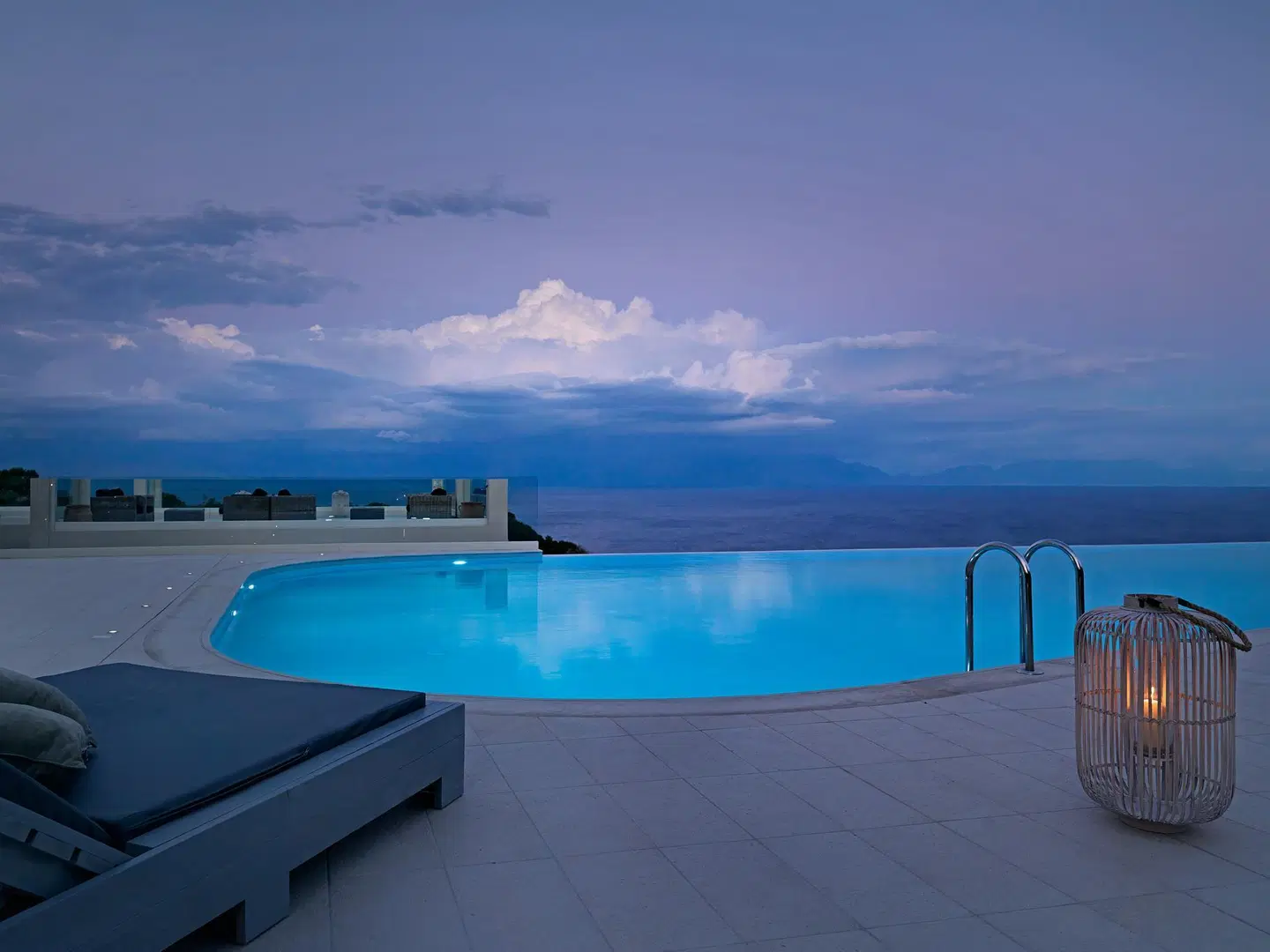Camvillia Resort OUTDOOR_POOL