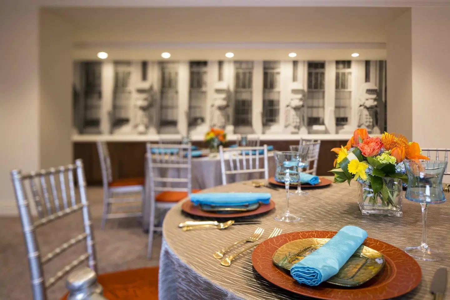 Hotel Indigo Baltimore Downtown by IHG Bar