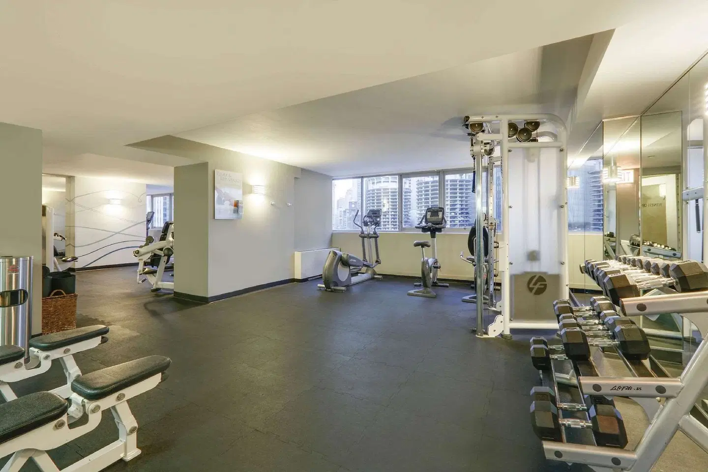The Royal Sonesta Chicago Downtown SPORTS_AND_LEISURE