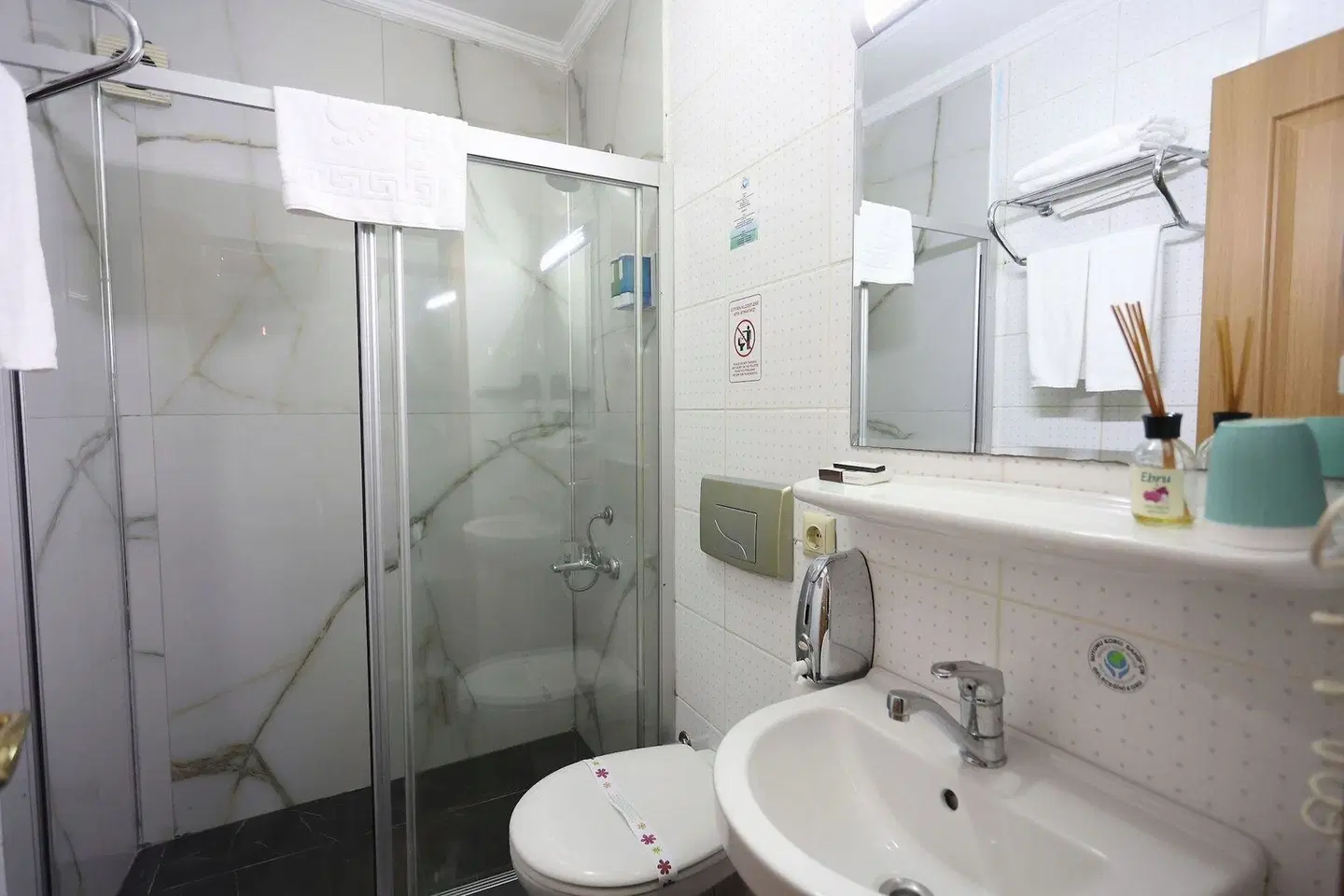 Arven Boutique Hotel Badezimmer