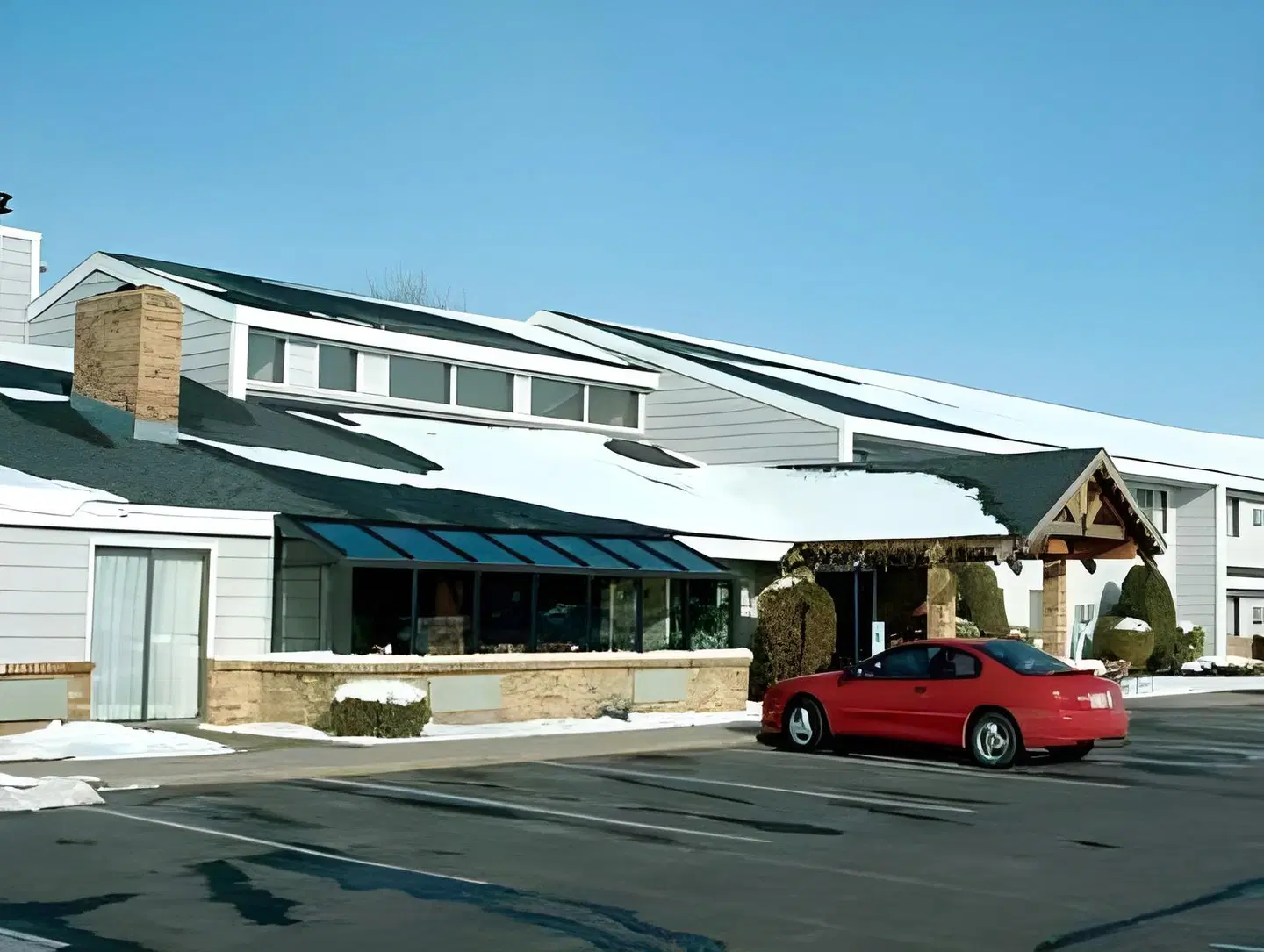 AmericInn by Wyndham New Richmond EXTERIOR