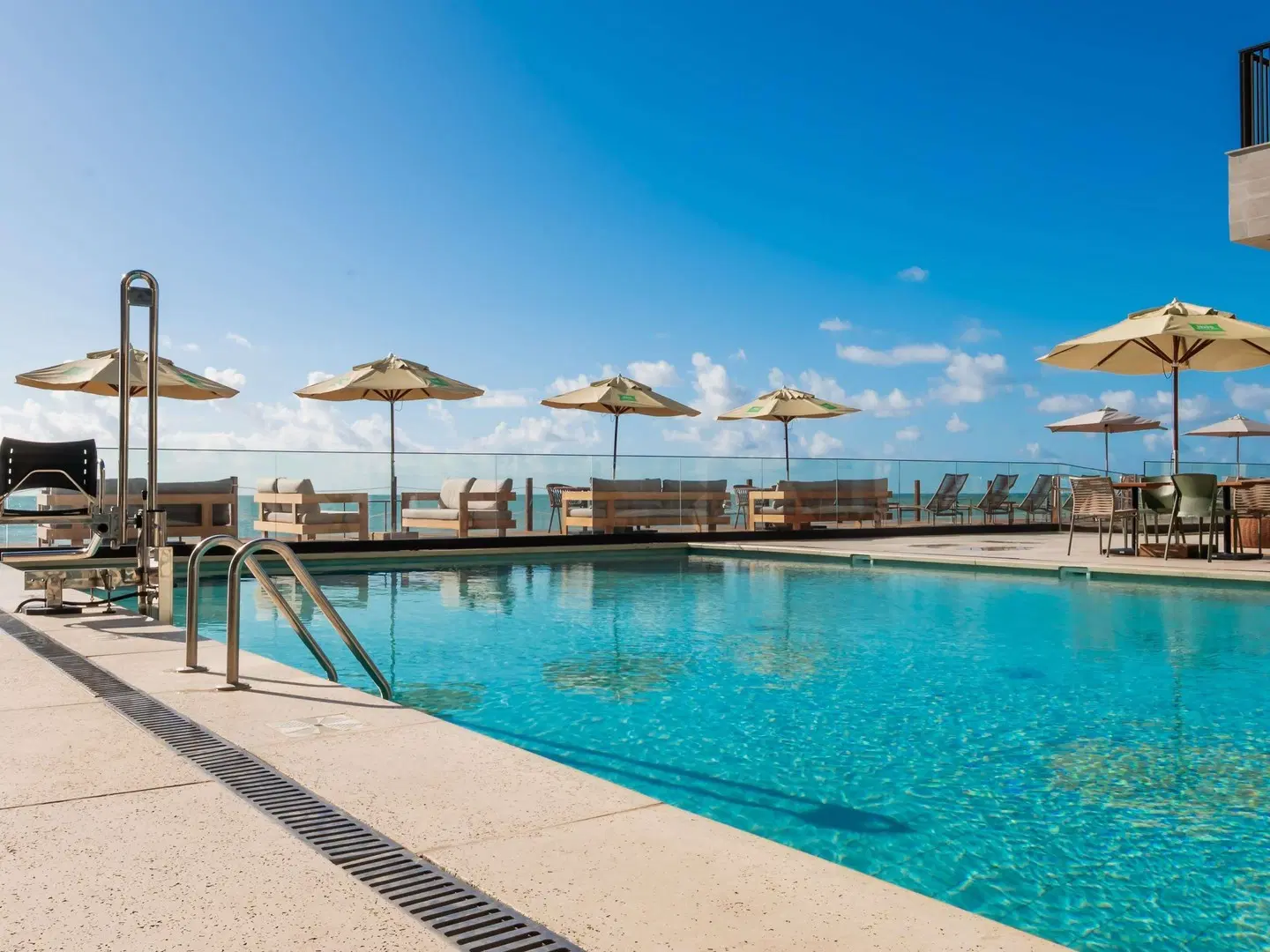 Ibis Styles Maragogi OUTDOOR_POOL