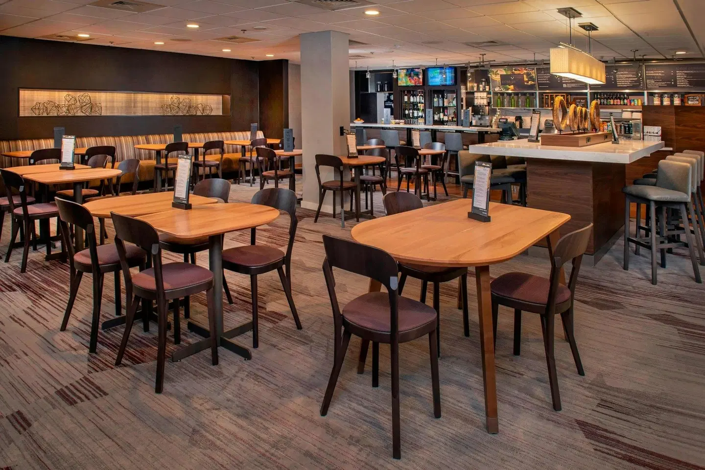 Courtyard by Marriott Wilmington Downtown Bar