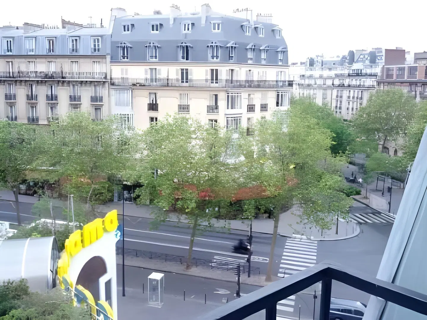 ibis Styles Paris Montmartre Batignolles EXTERIOR