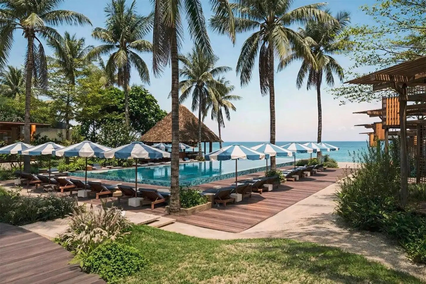 NIHI Rote OUTDOOR_POOL