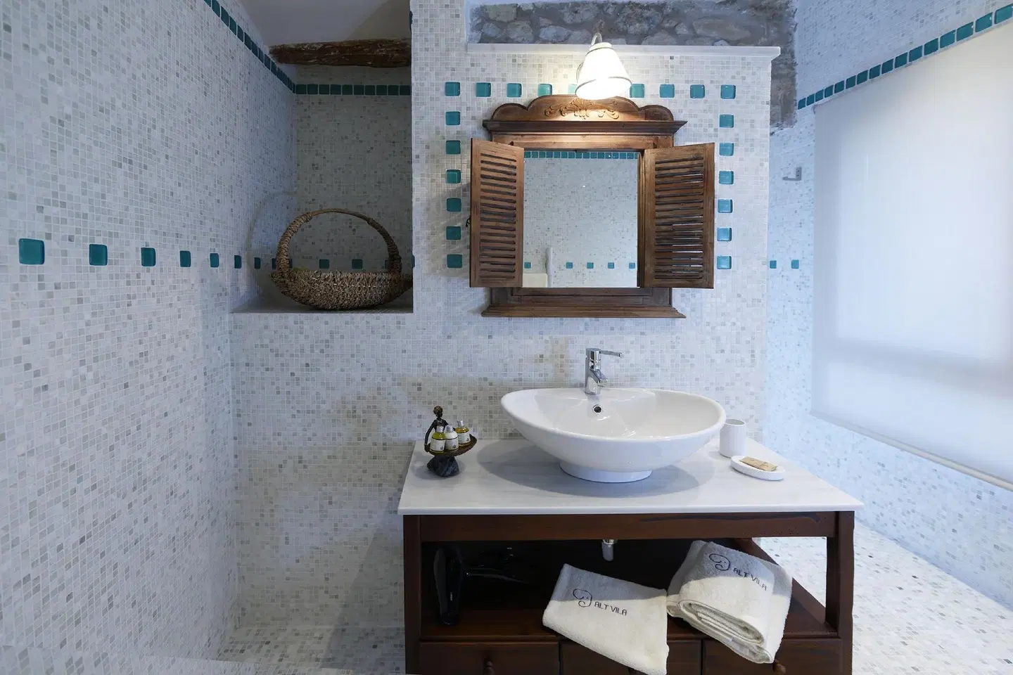 Dalt Vila Badezimmer