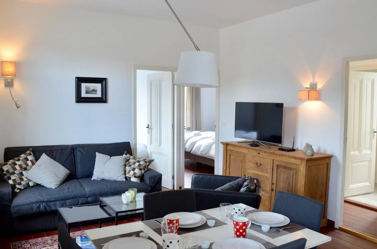 Le Baron Apartments ROOM_EXAMPLE