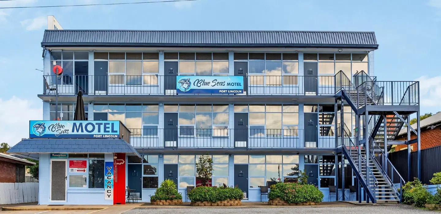 Blue Seas Motel EXTERIOR