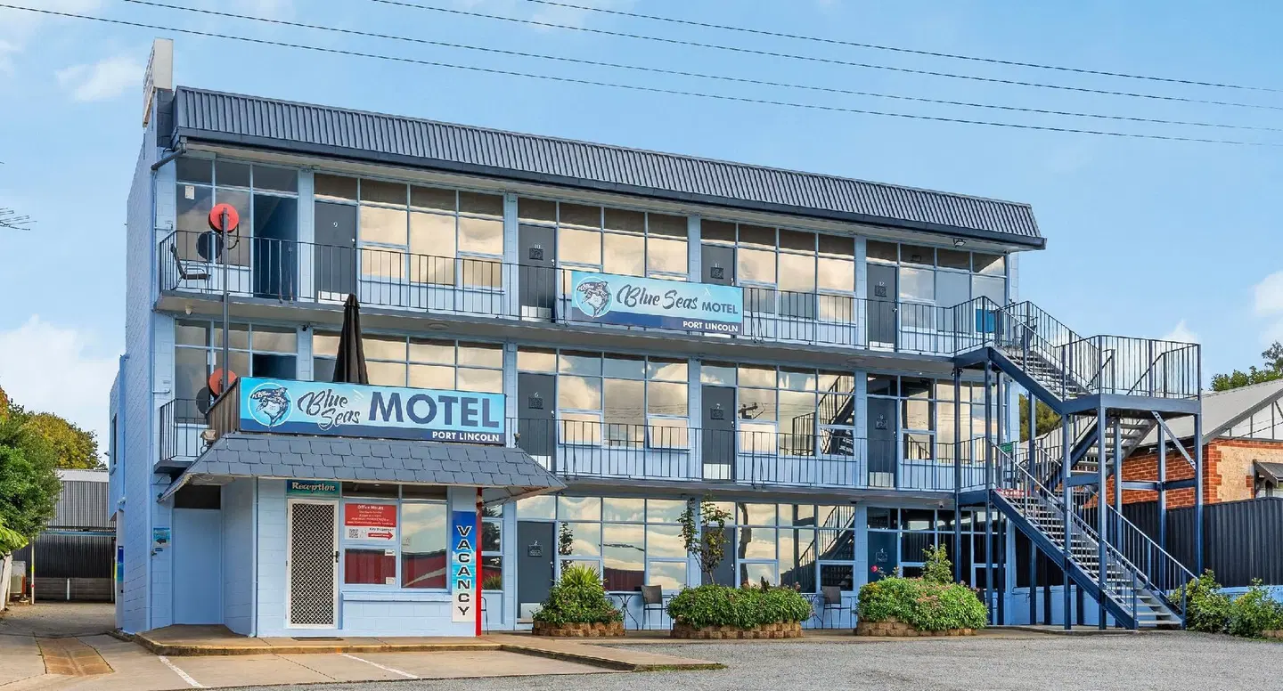 Blue Seas Motel EXTERIOR