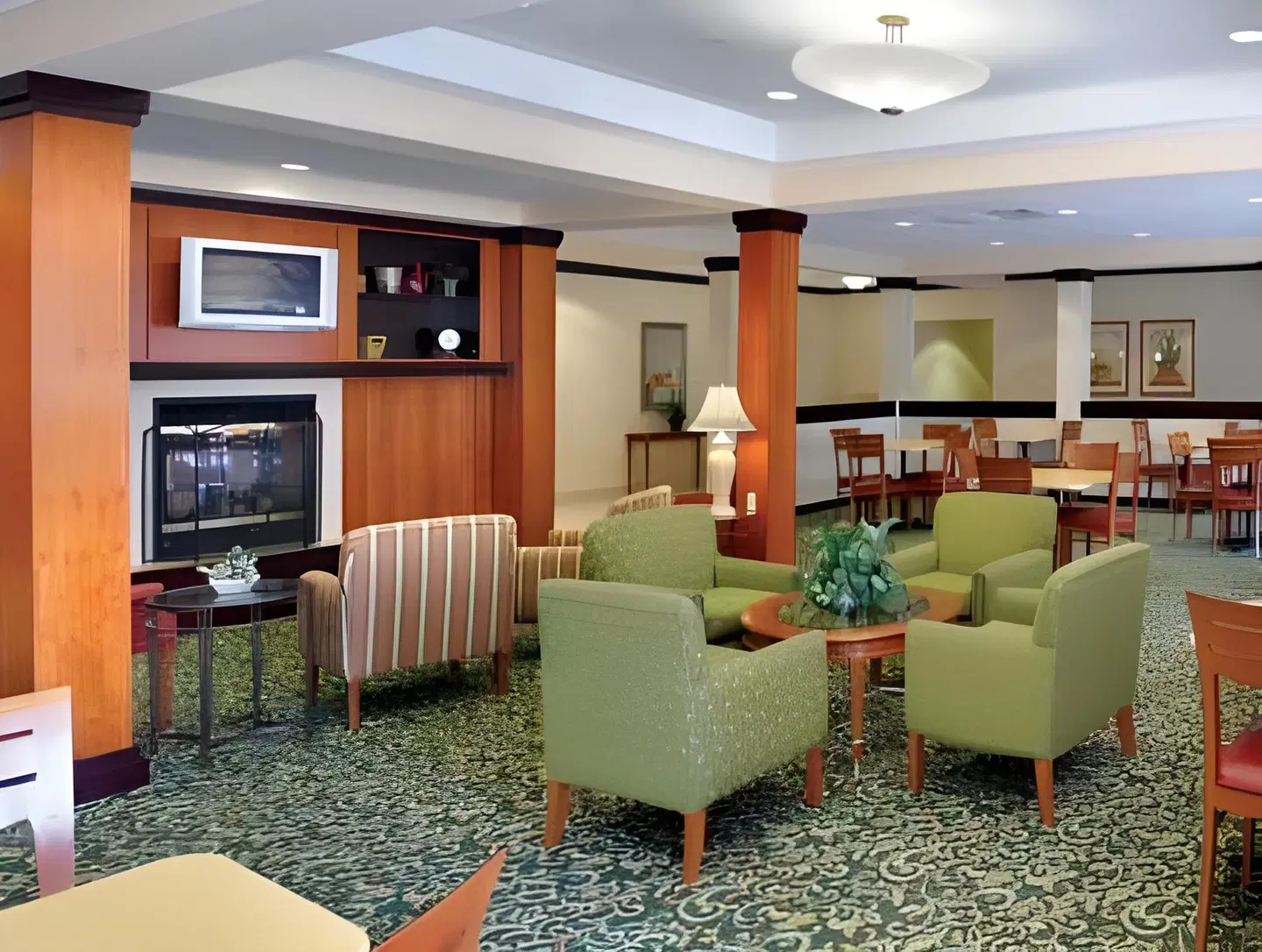Fairfield by Marriott Inn & Suites Wausau LOUNGE_LOBBY
