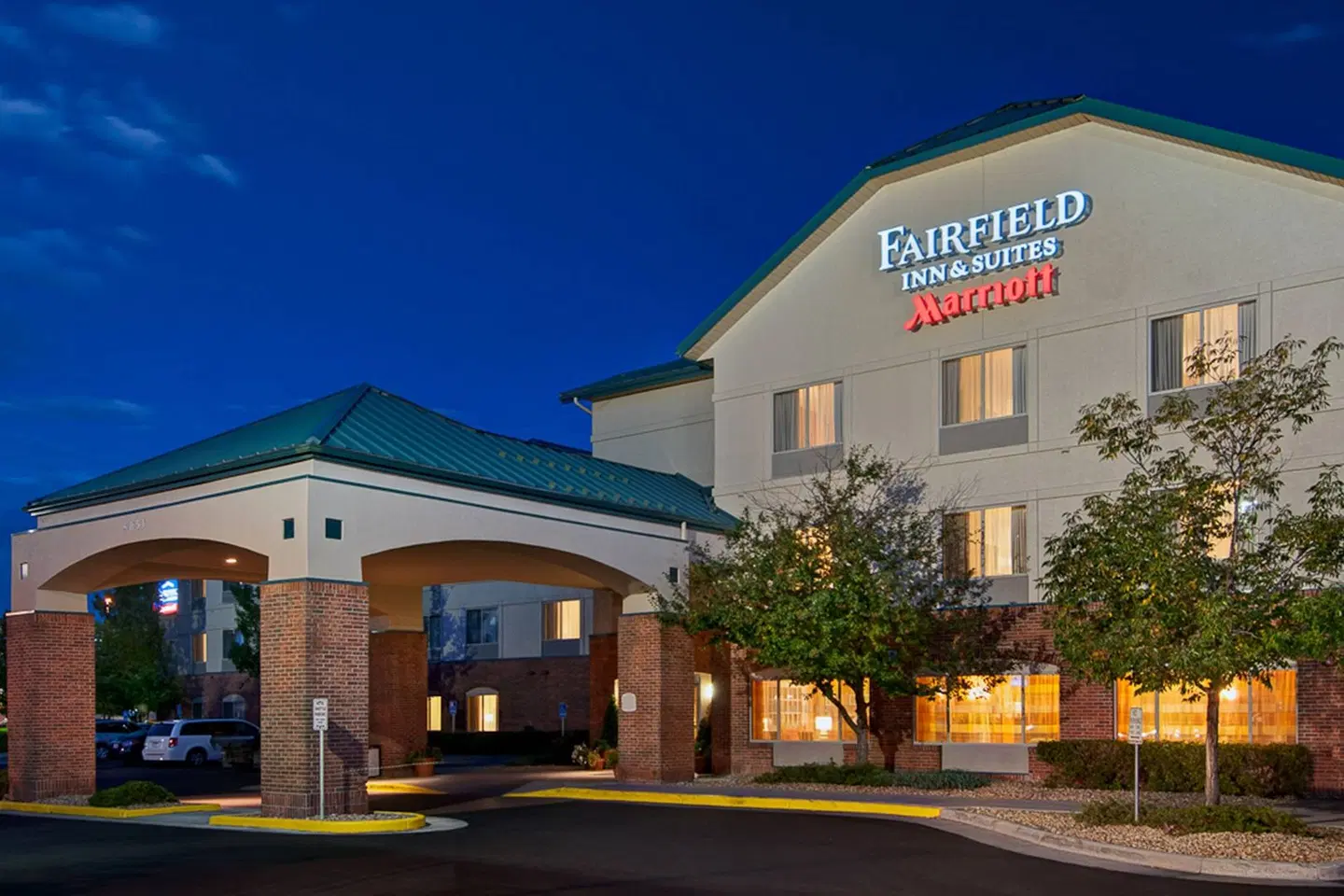 Fairfield by Marriott Inn & Suites Denver Airport EXTERIOR