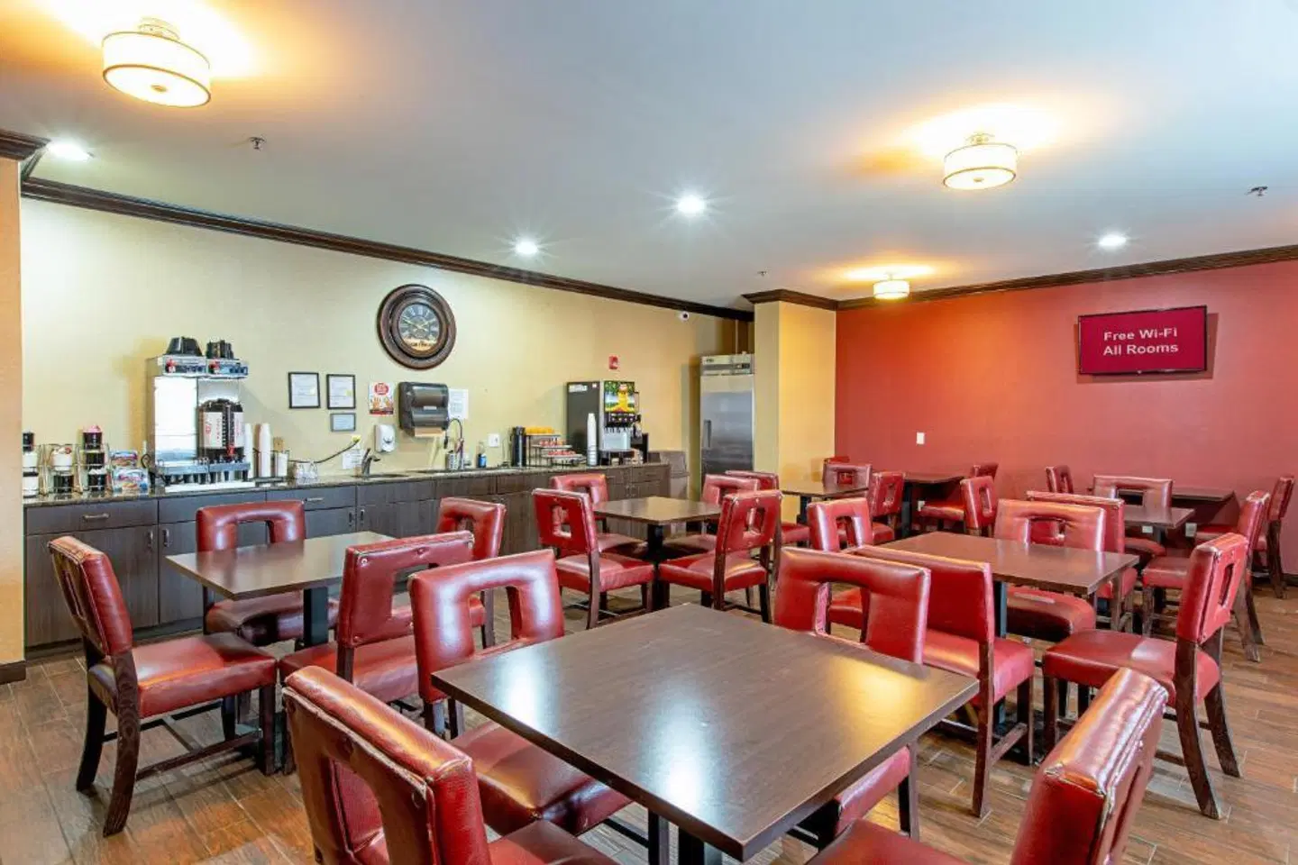 Red Roof Inn & Suites Omaha - Council Bluffs Bar
