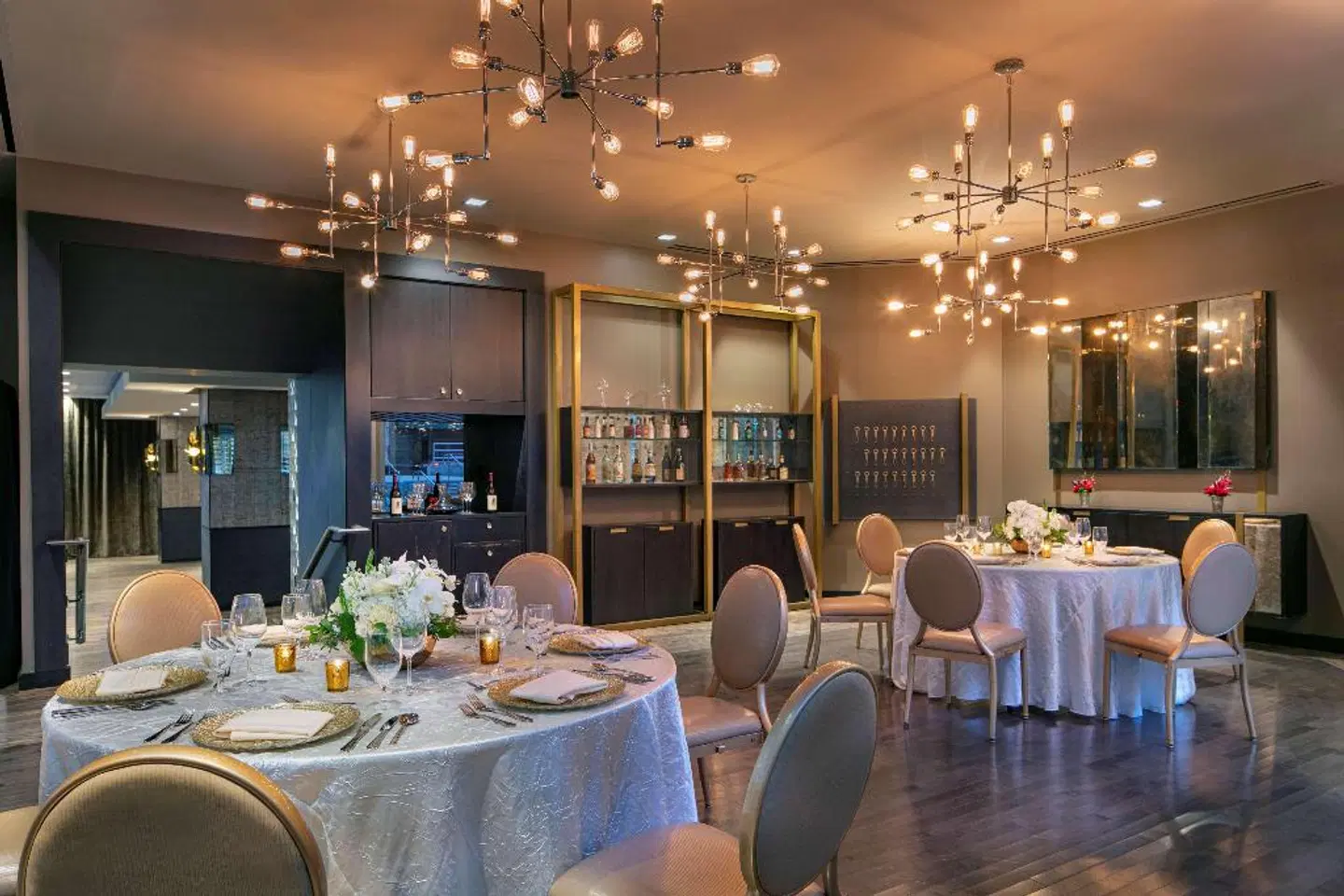 Royal Sonesta Chicago River North Restaurant