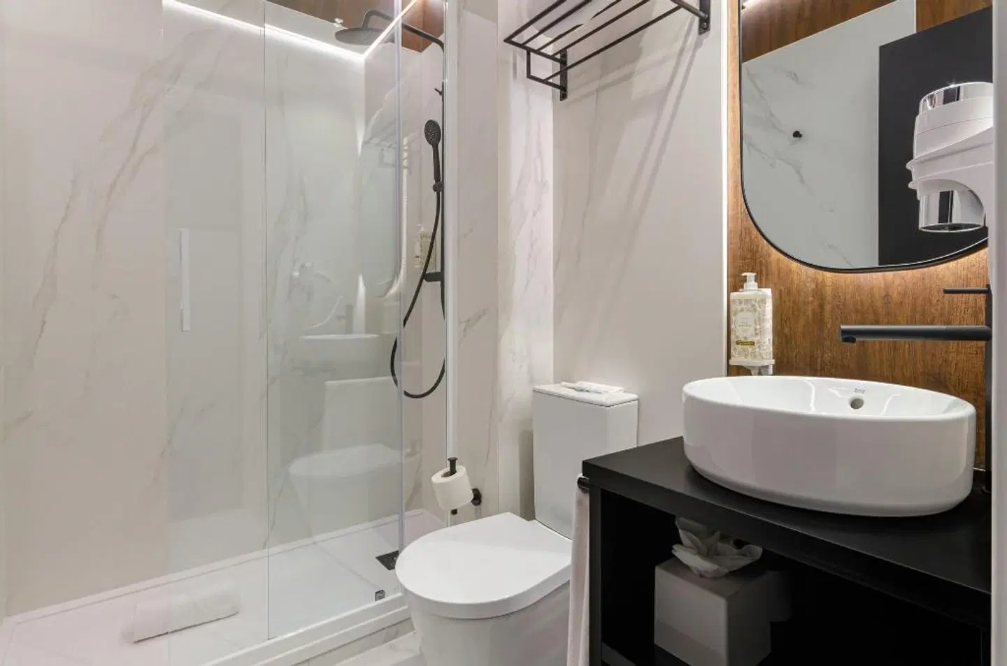 Nicola Rossio Hotel Badezimmer