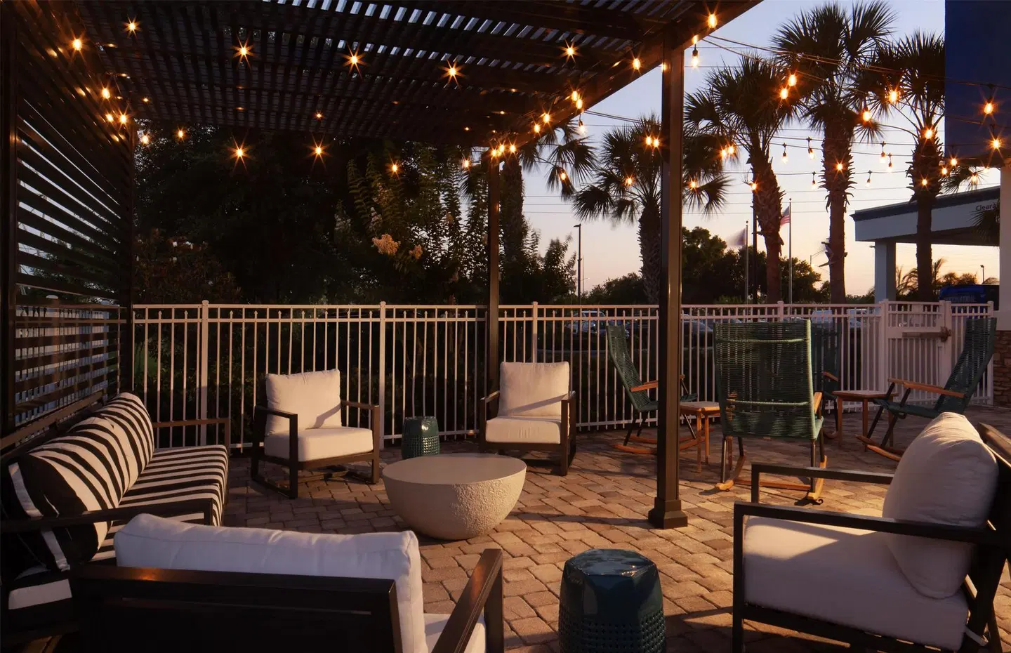 Hampton Inn by Hilton Tampa Fairgrounds Casino Bar