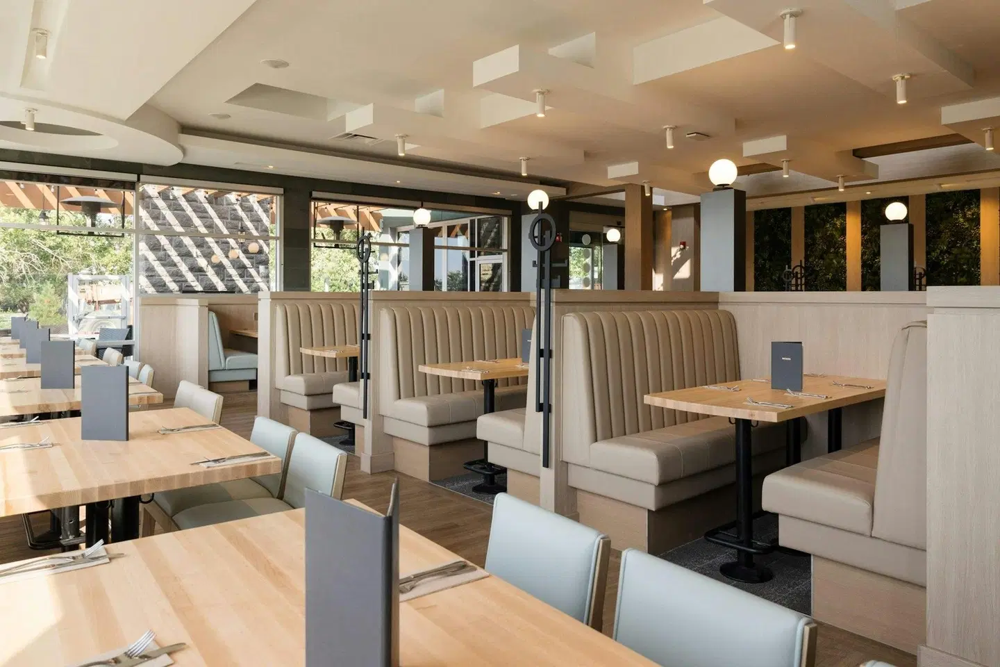 Sandman Hotel & Suites Regina LOUNGE_LOBBY