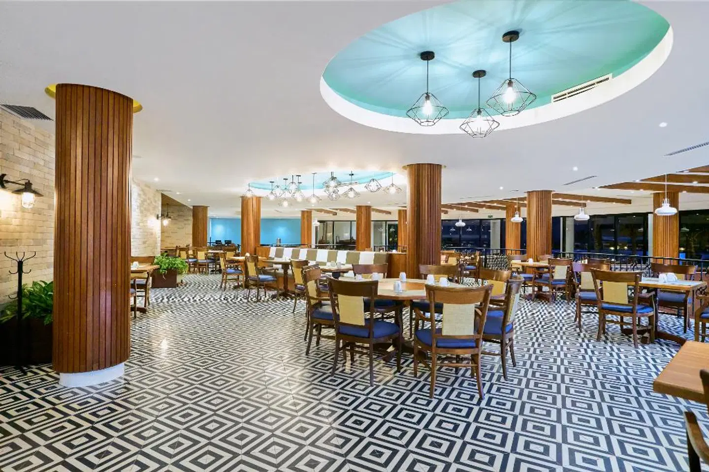 The Royal Sands All Inclusive Bar