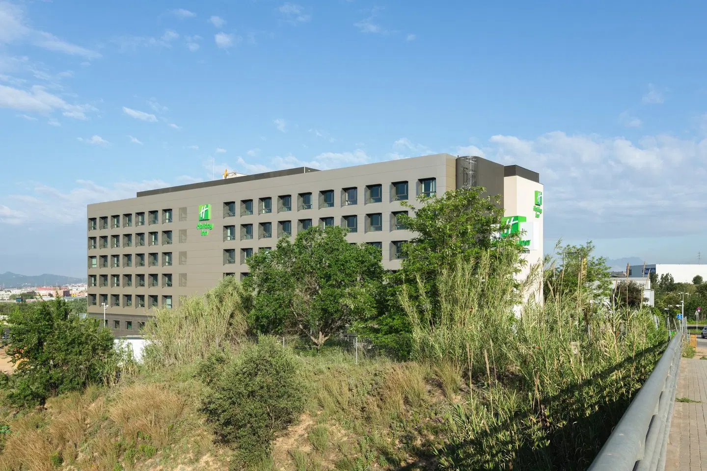 Holiday Inn Barcelona - Sant Cugat by IHG EXTERIOR