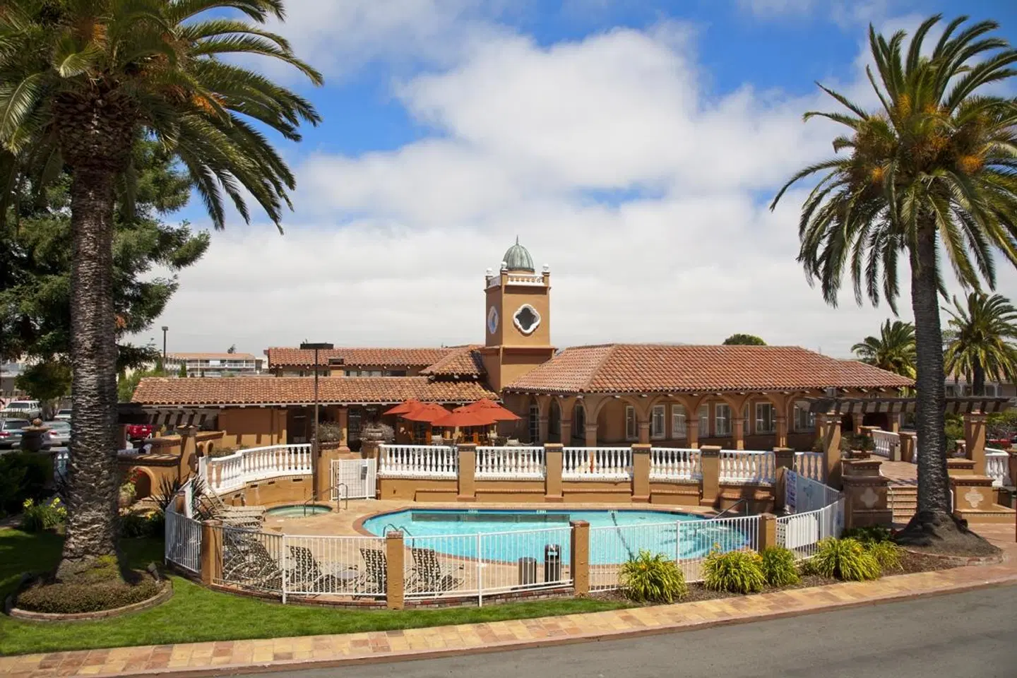 SFO Airport Hotel, El Rancho Inn Signature Collection EXTERIOR