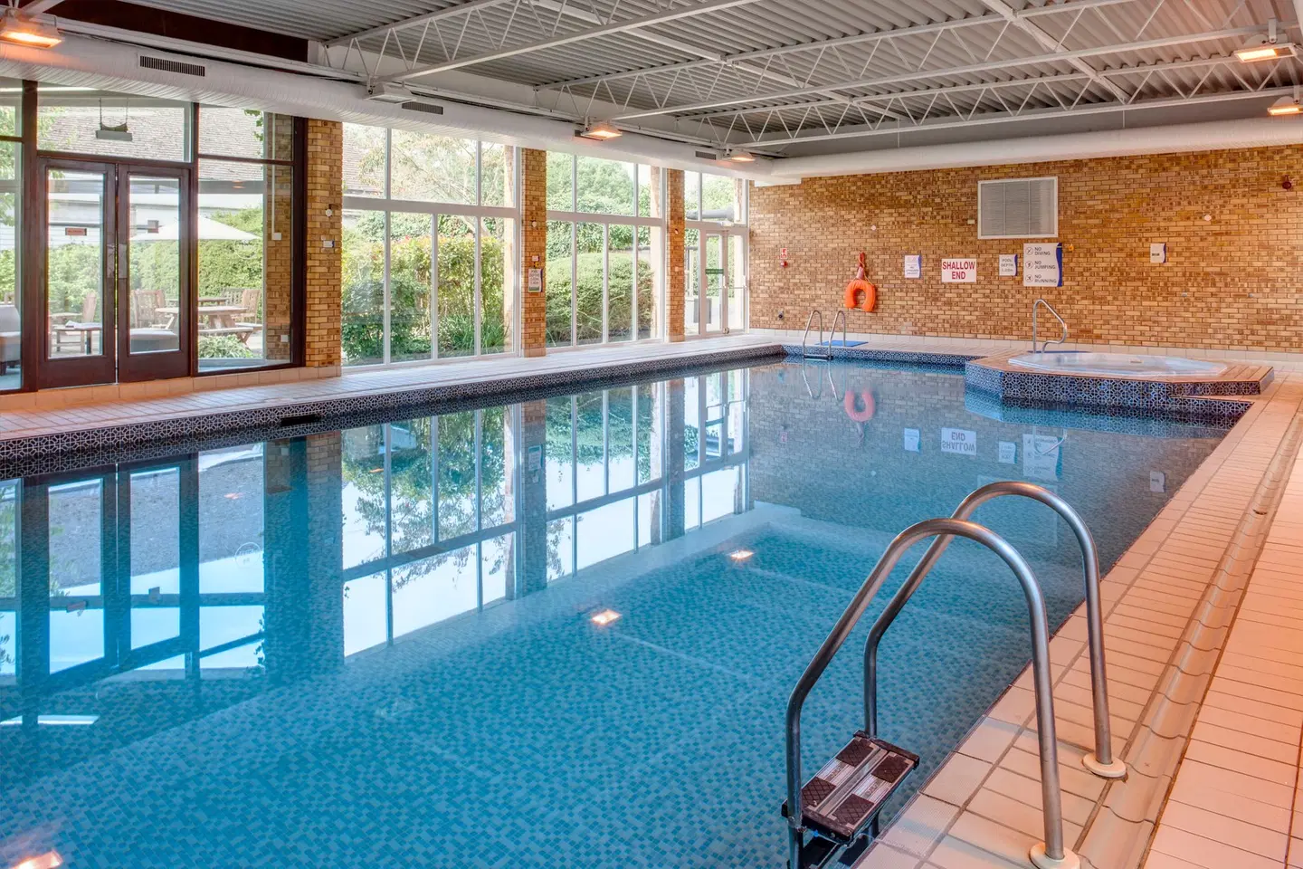 Holiday Inn Swindon by IHG Hallenbad