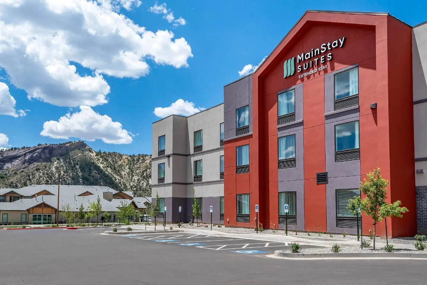 MainStay Suites EXTERIOR