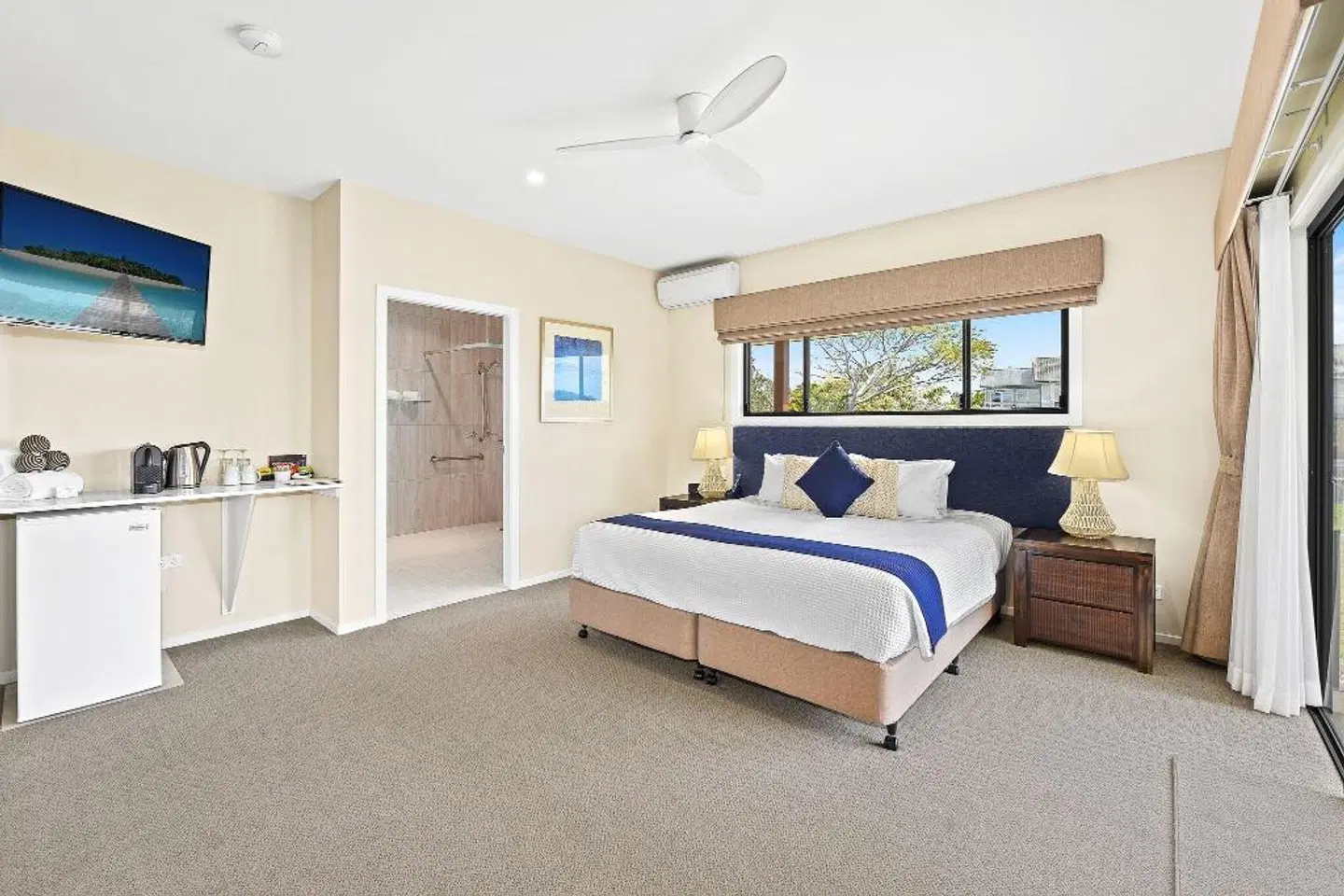 Ana Mandara Luxury Bed & Breakfast ROOM_EXAMPLE