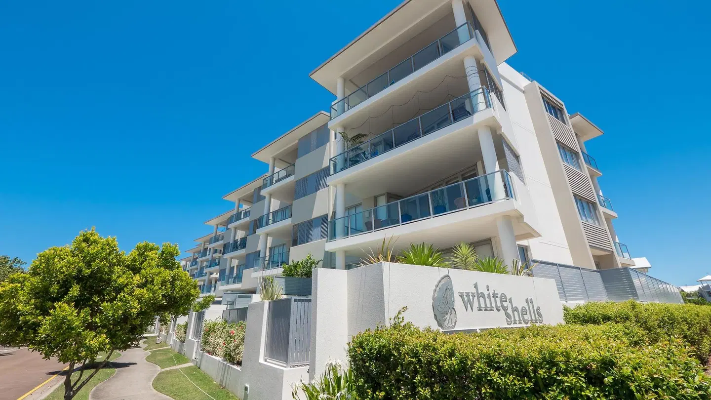 White Shells Luxury Apartments EXTERIOR