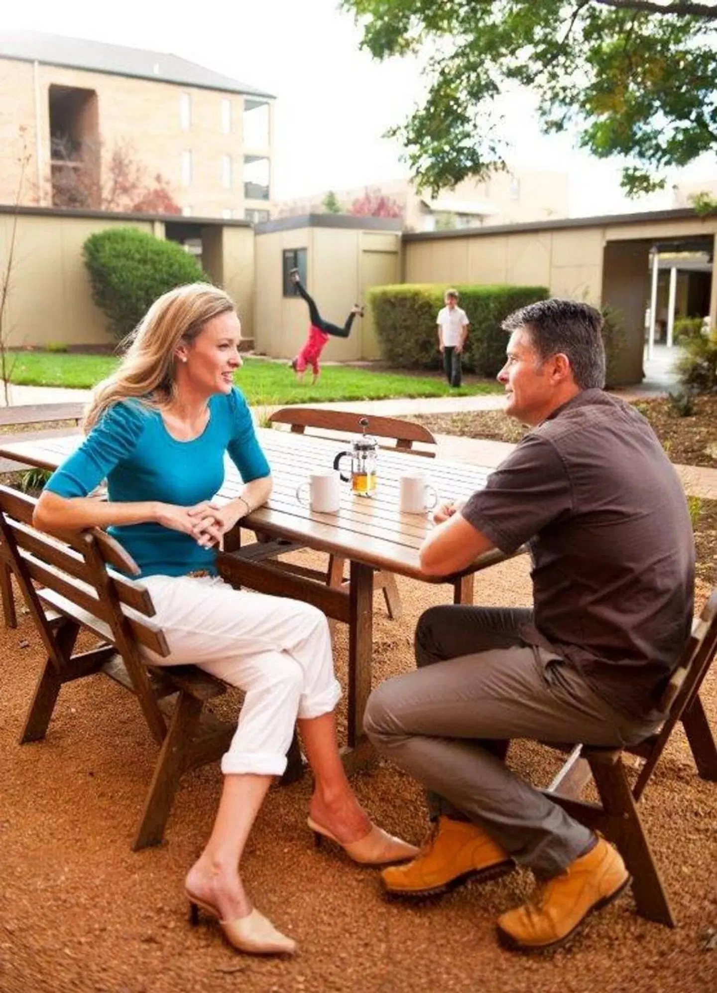 Oxley Court Serviced Apartments PEOPLE