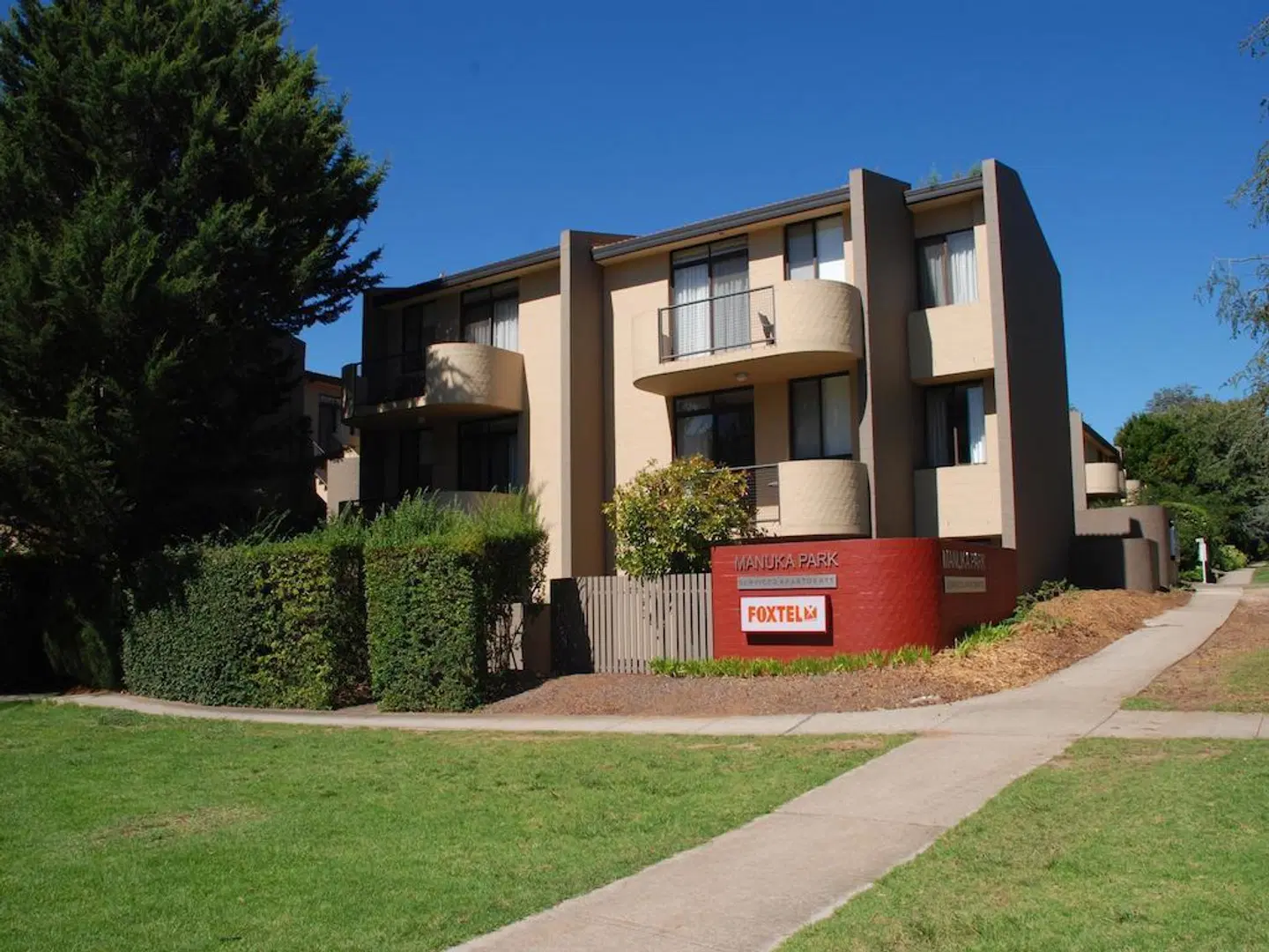 Manuka Park Serviced Apartments EXTERIOR