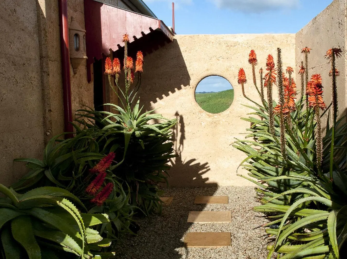 Life-time Private Retreats Strand