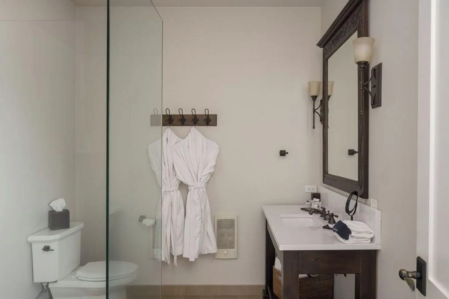The Dundee - A Trace Hotel Badezimmer