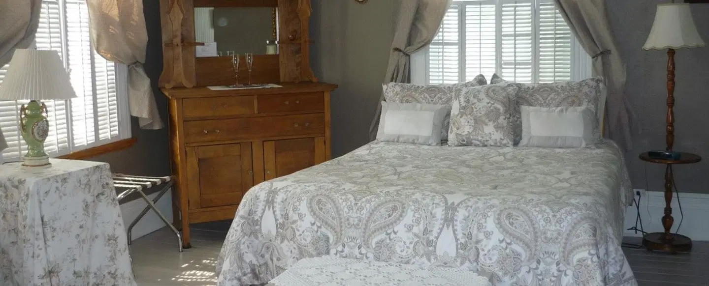 Auberge Le Cosy Tremblant ROOM_EXAMPLE