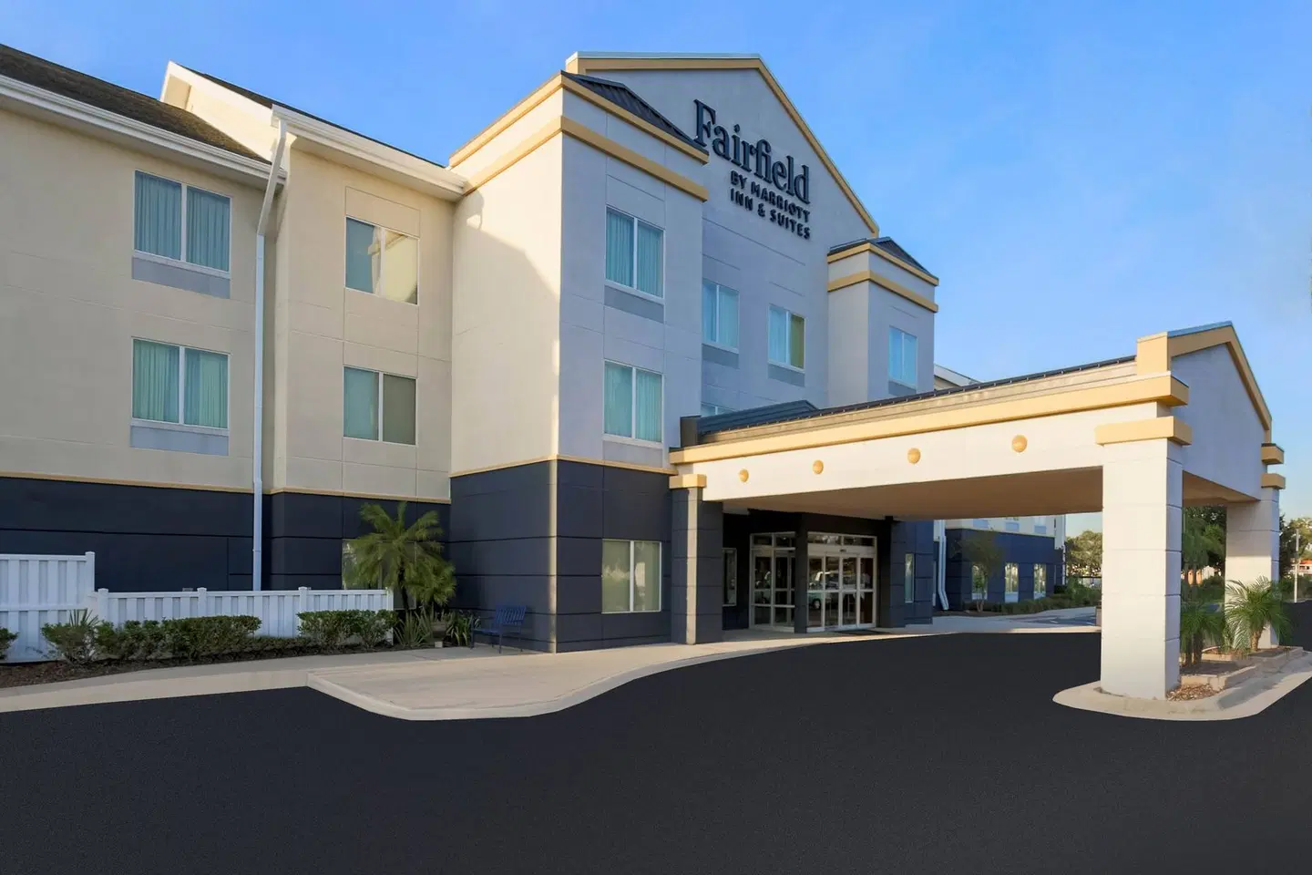 Fairfield by Marriott Inn & Suites Tampa Fairgrounds/Casino EXTERIOR