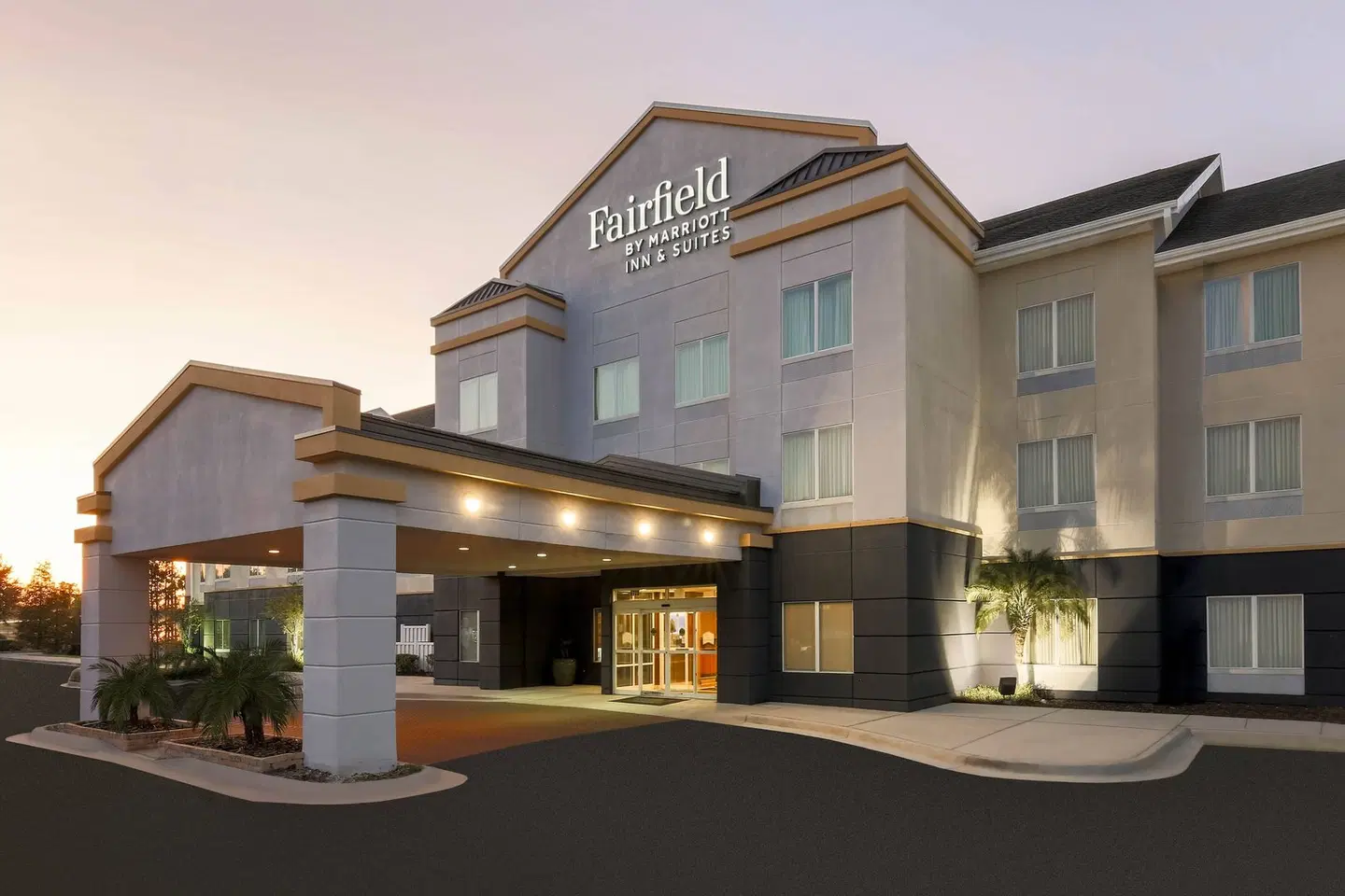Fairfield by Marriott Inn & Suites Tampa Fairgrounds/Casino EXTERIOR