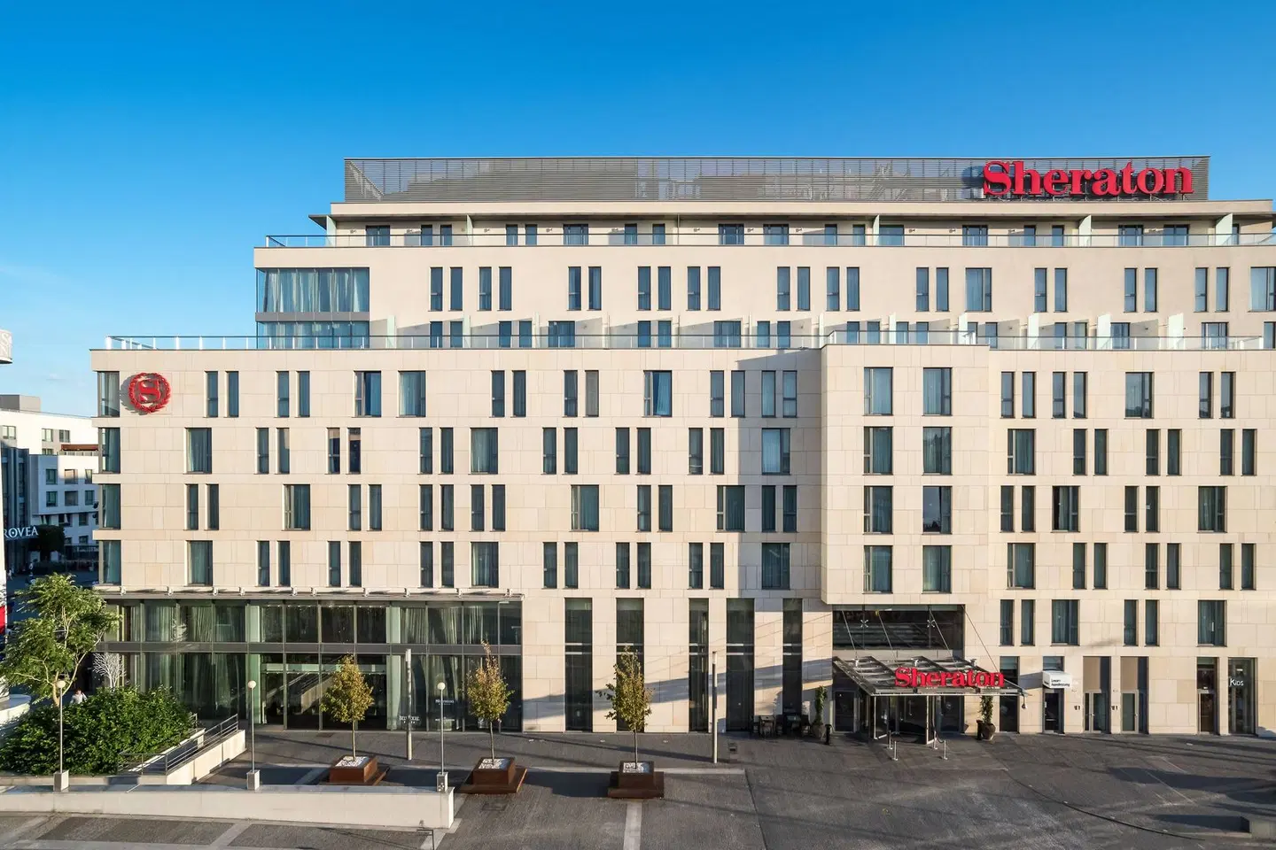 Sheraton Bratislava Hotel EXTERIOR