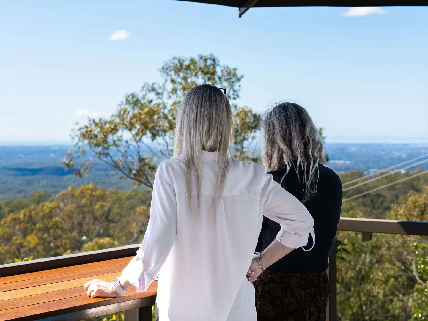 Mercure Clear Mountain Lodge PEOPLE