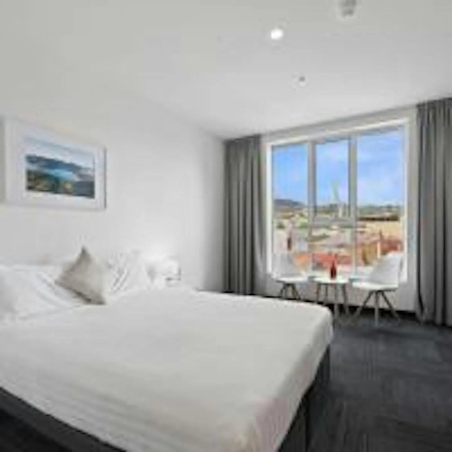 Allurity Hotel ROOM_EXAMPLE