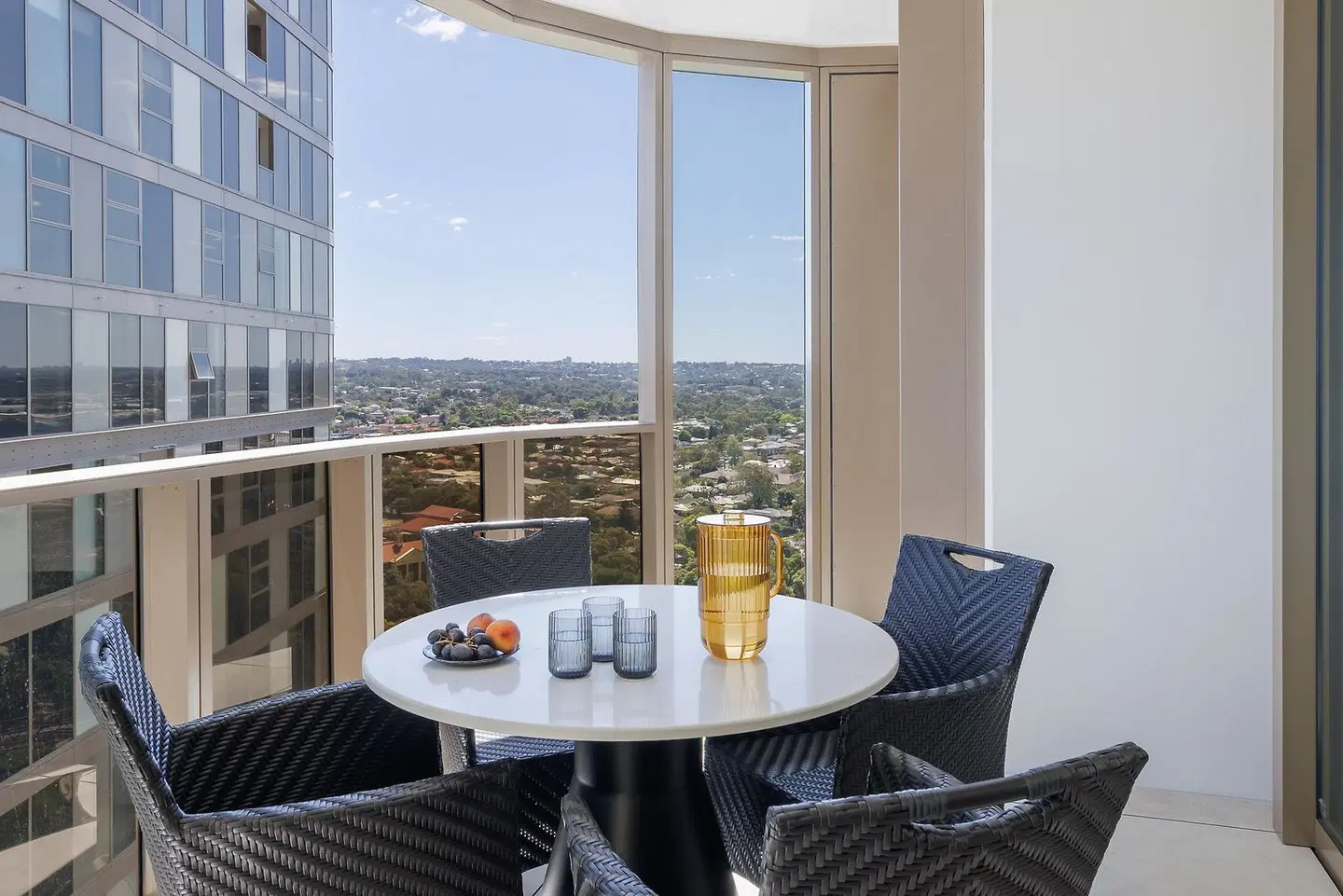 Meriton Serviced Apartments Parramatta ROOM_EXAMPLE