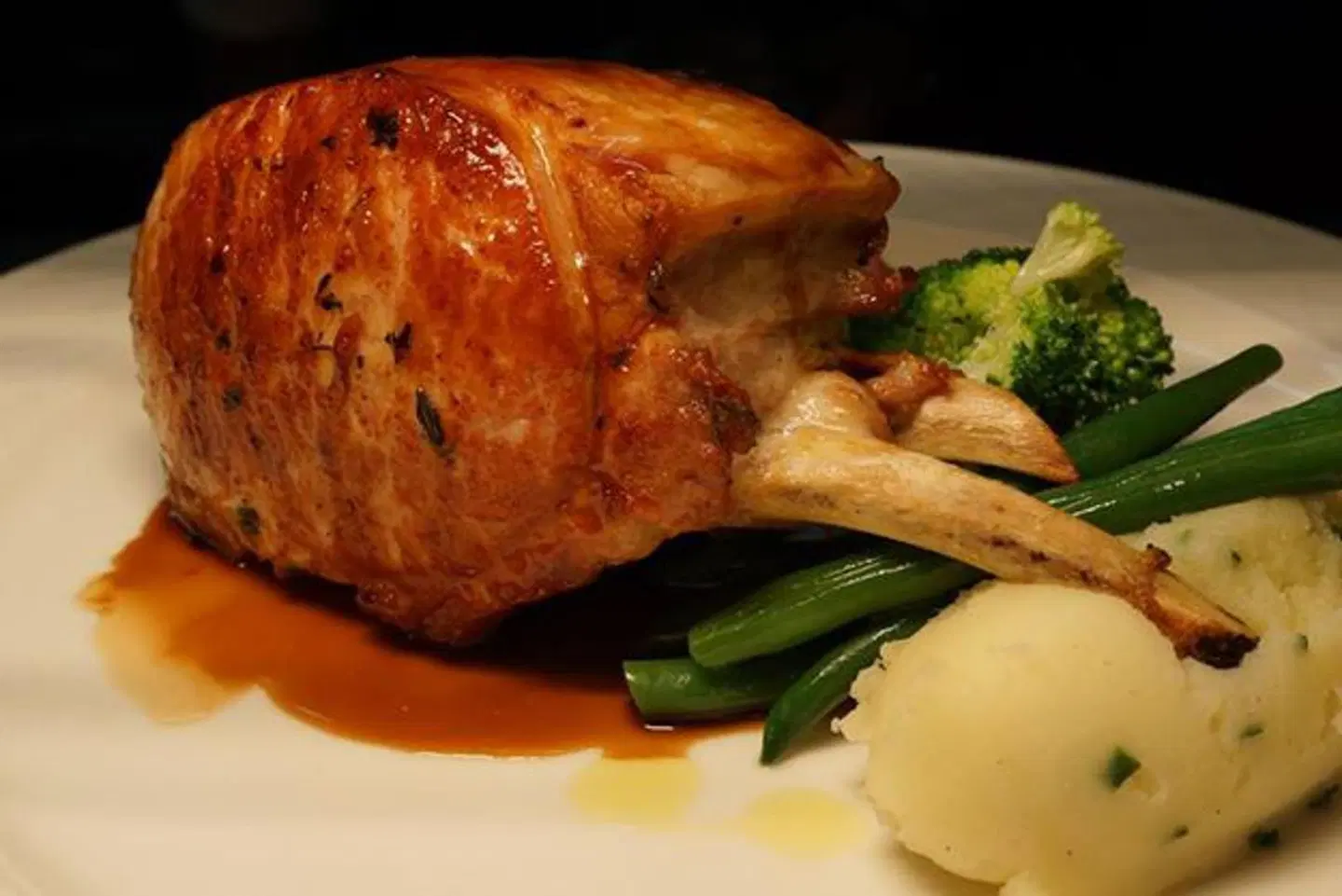 Hyde Park Inn Restaurant