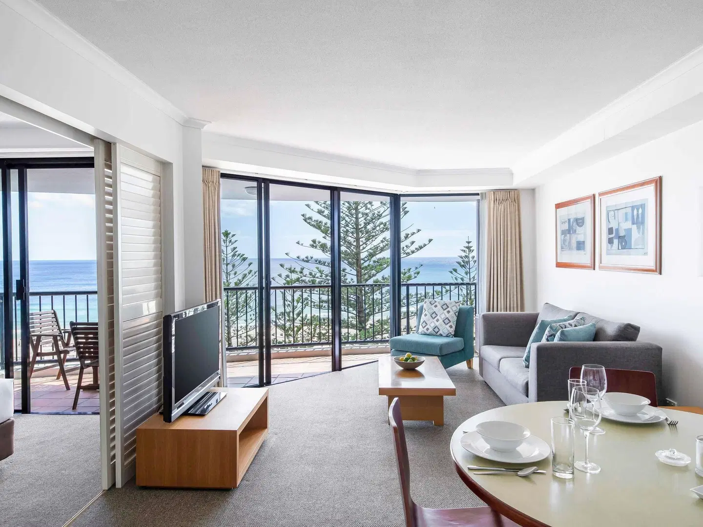 Mantra Coolangatta Beach ROOM_EXAMPLE