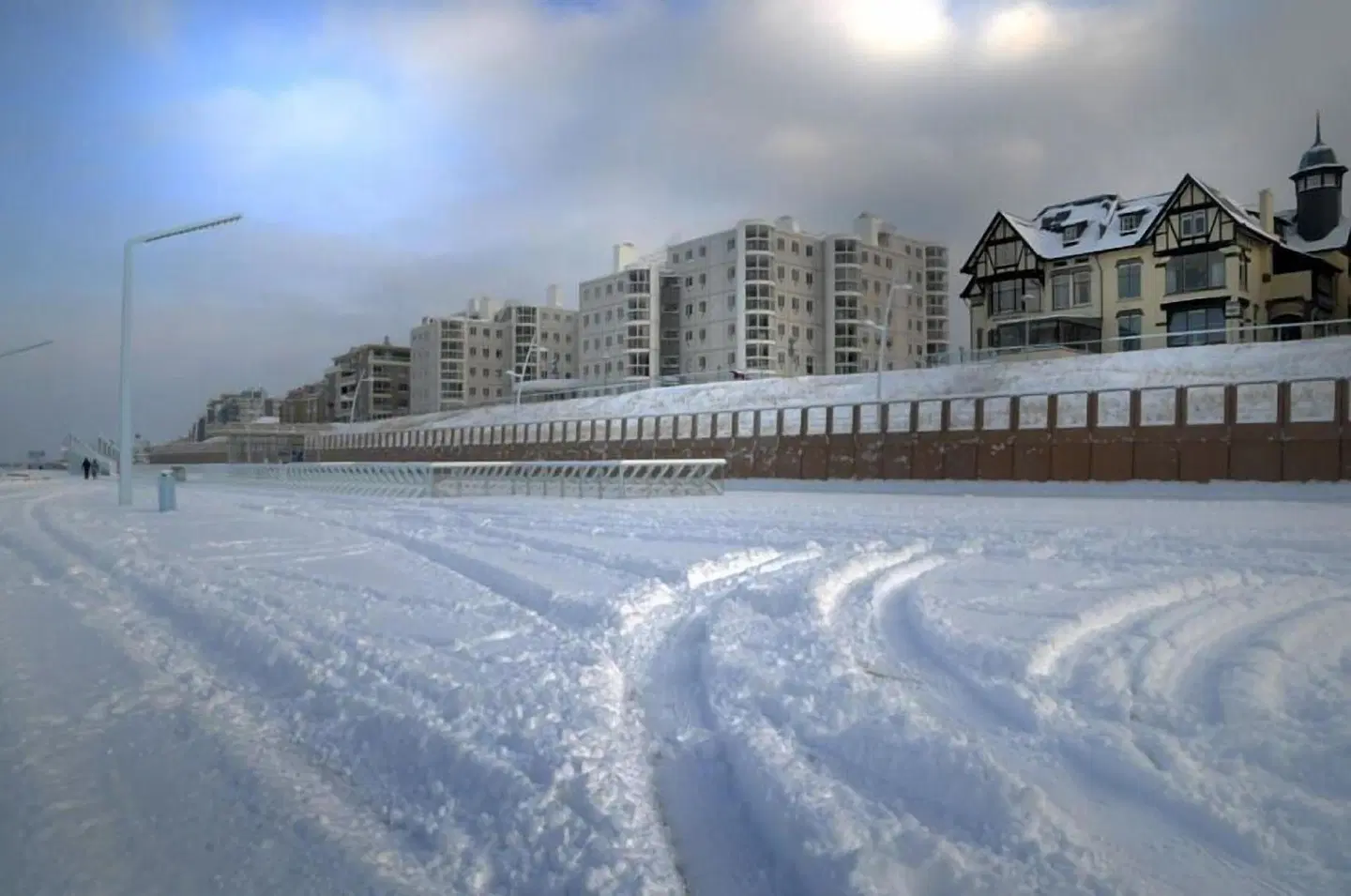Boulevard Scheveningen OUTDOOR_POOL